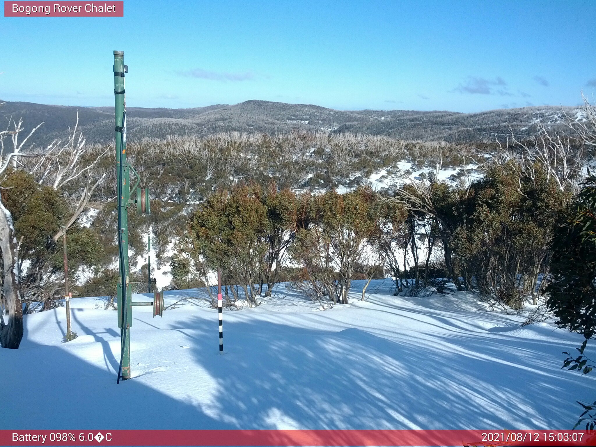 Bogong Web Cam 3:03pm Thursday 12th of August 2021