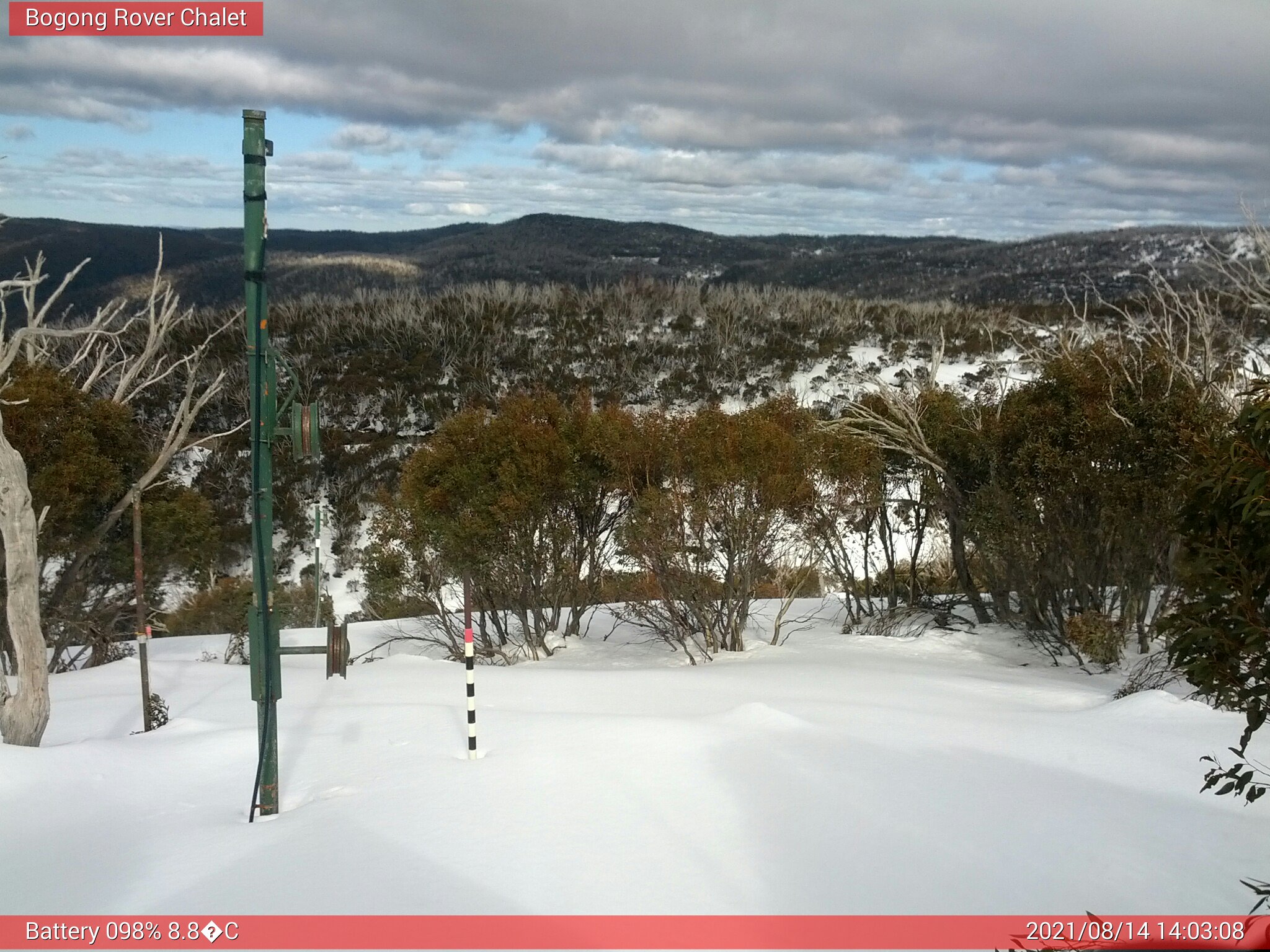 Bogong Web Cam 2:03pm Saturday 14th of August 2021