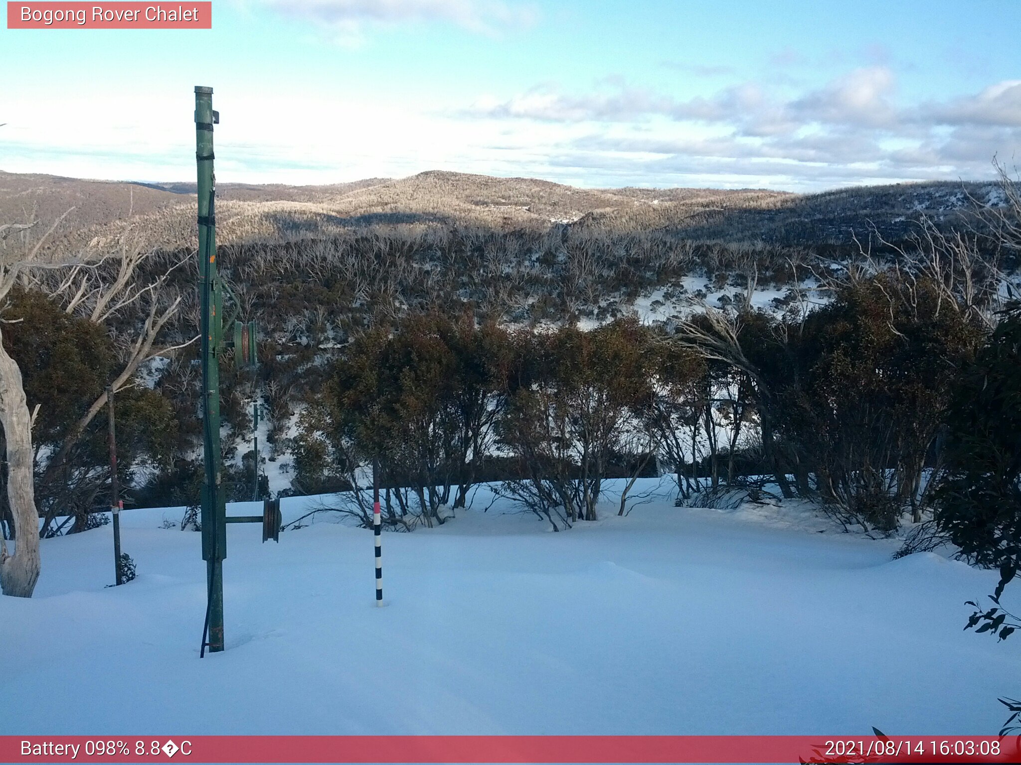 Bogong Web Cam 4:03pm Saturday 14th of August 2021