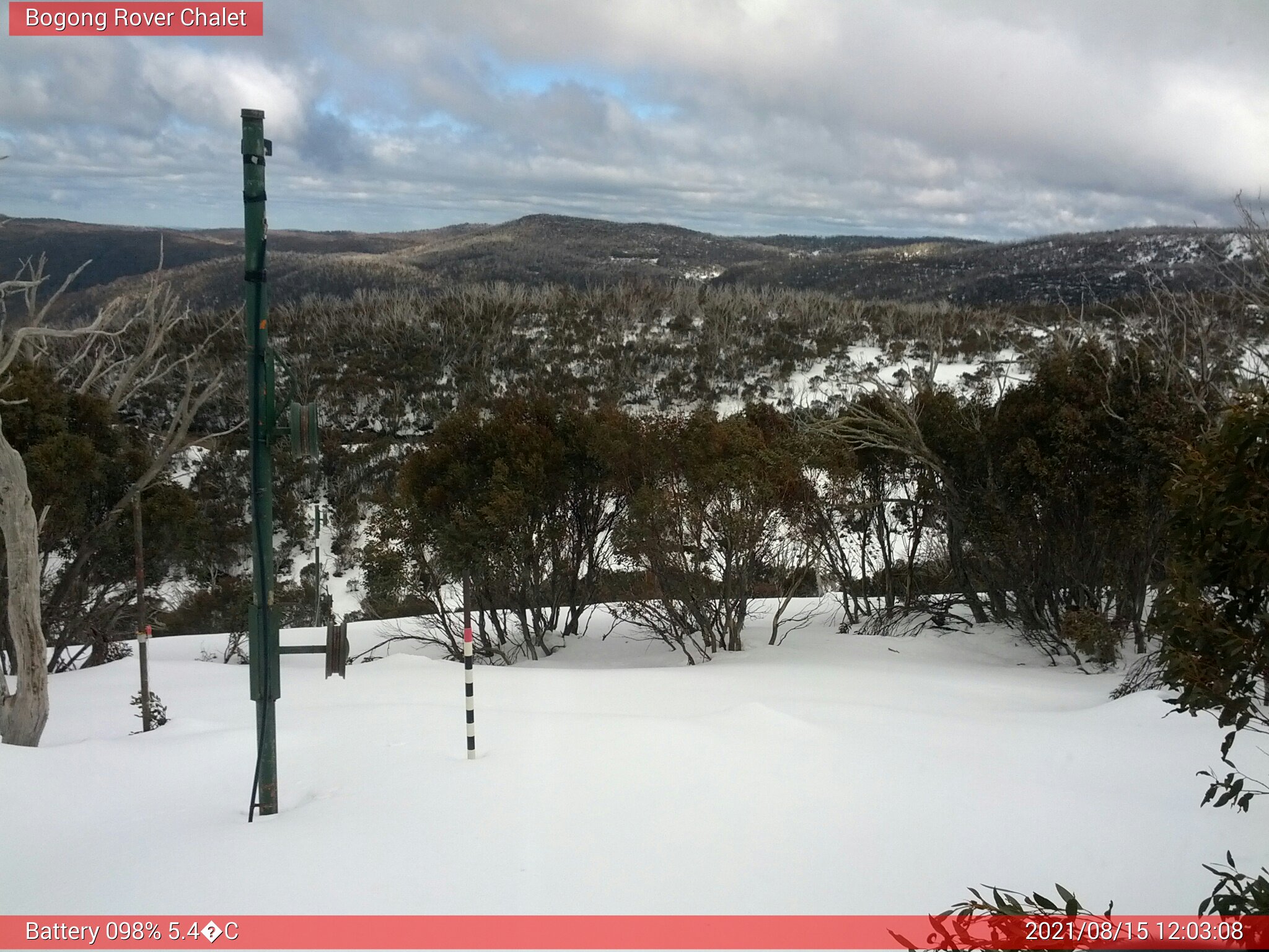 Bogong Web Cam 12:03pm Sunday 15th of August 2021