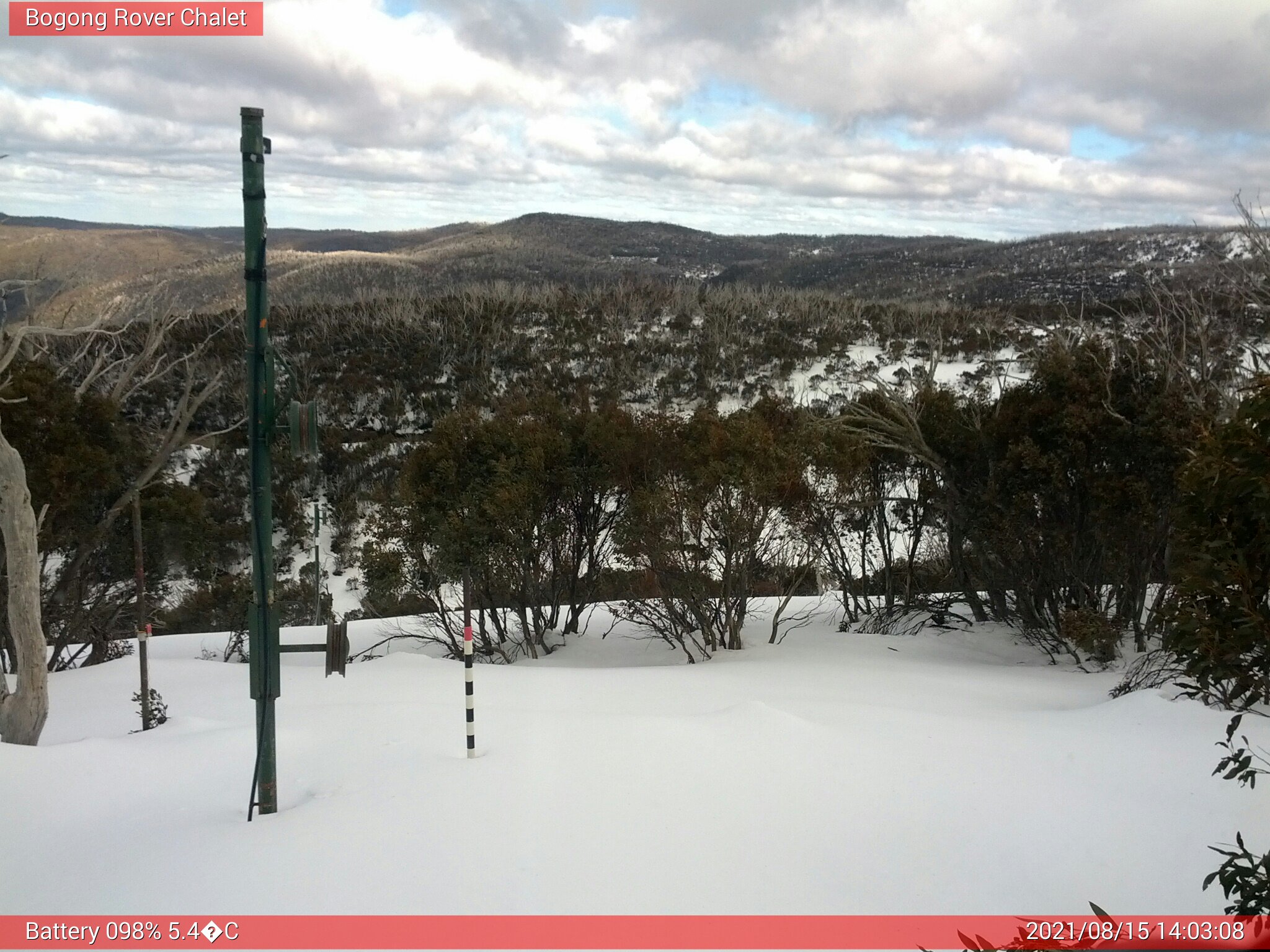 Bogong Web Cam 2:03pm Sunday 15th of August 2021