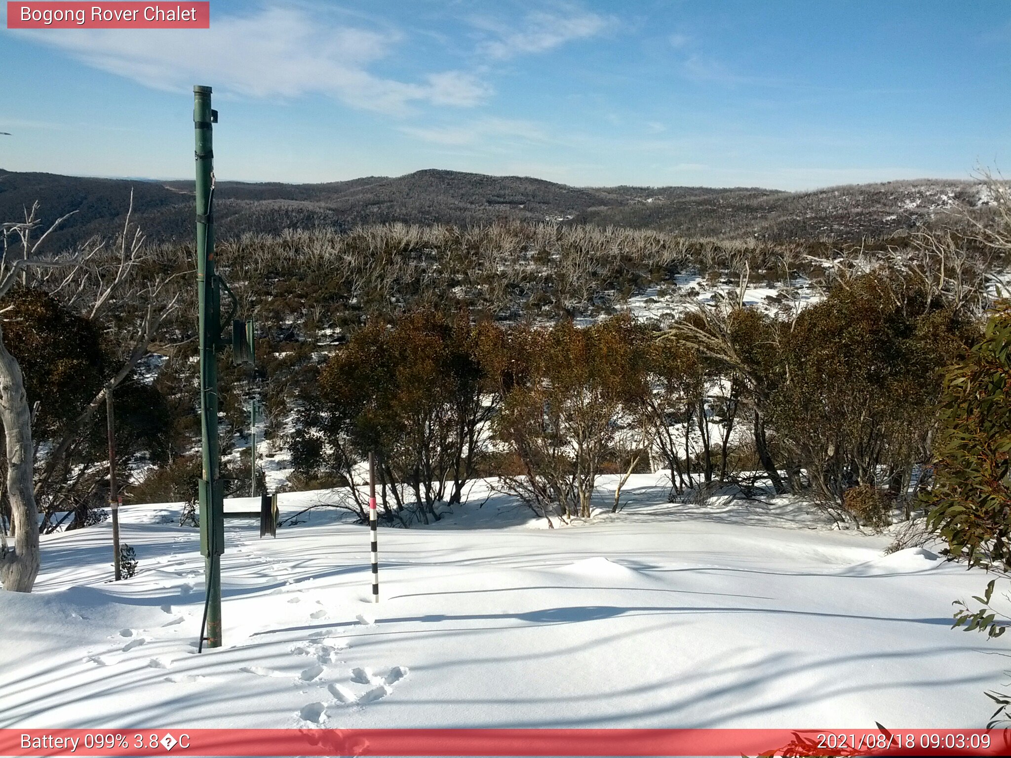 Bogong Web Cam 9:03am Wednesday 18th of August 2021