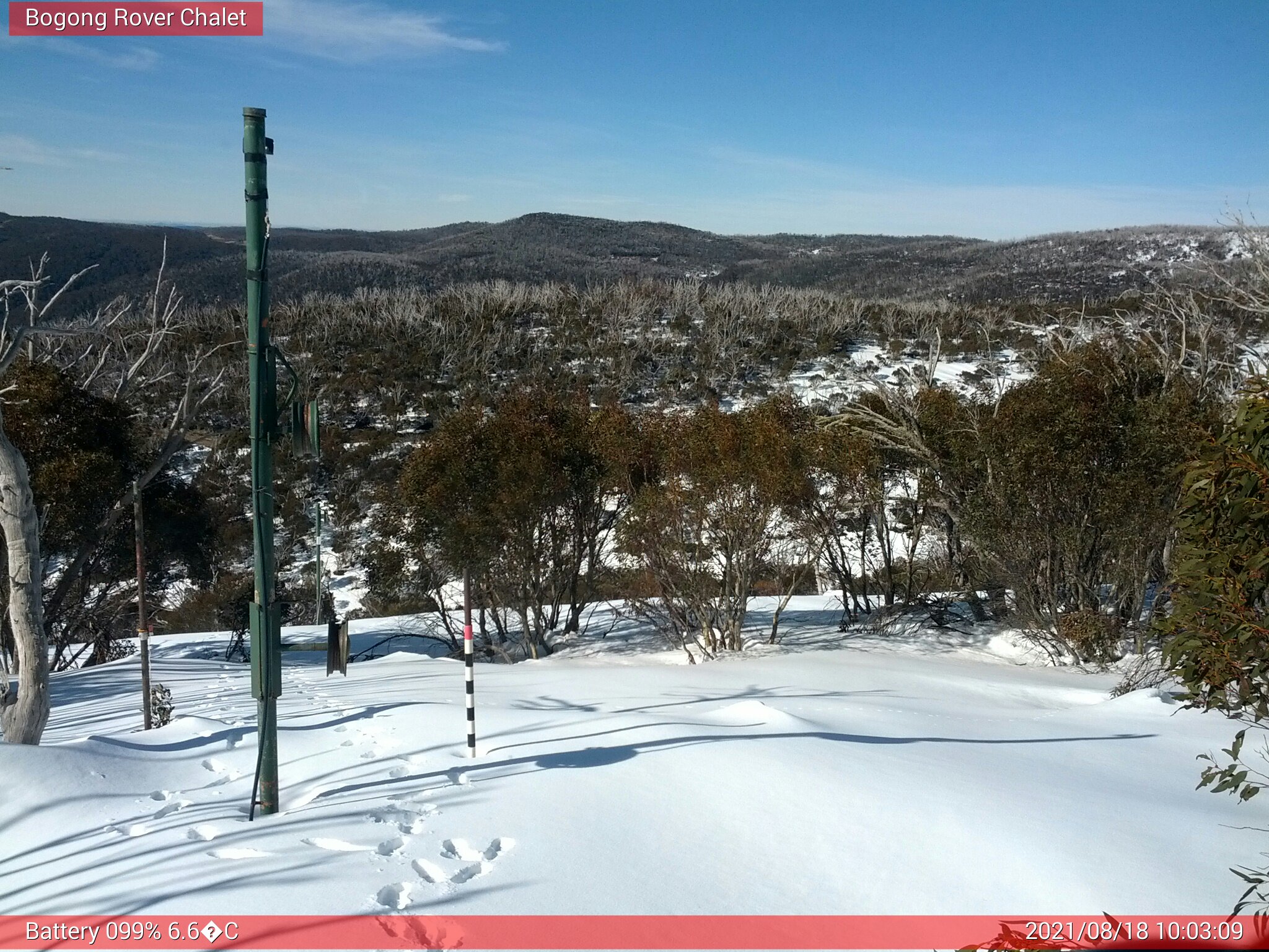 Bogong Web Cam 10:03am Wednesday 18th of August 2021