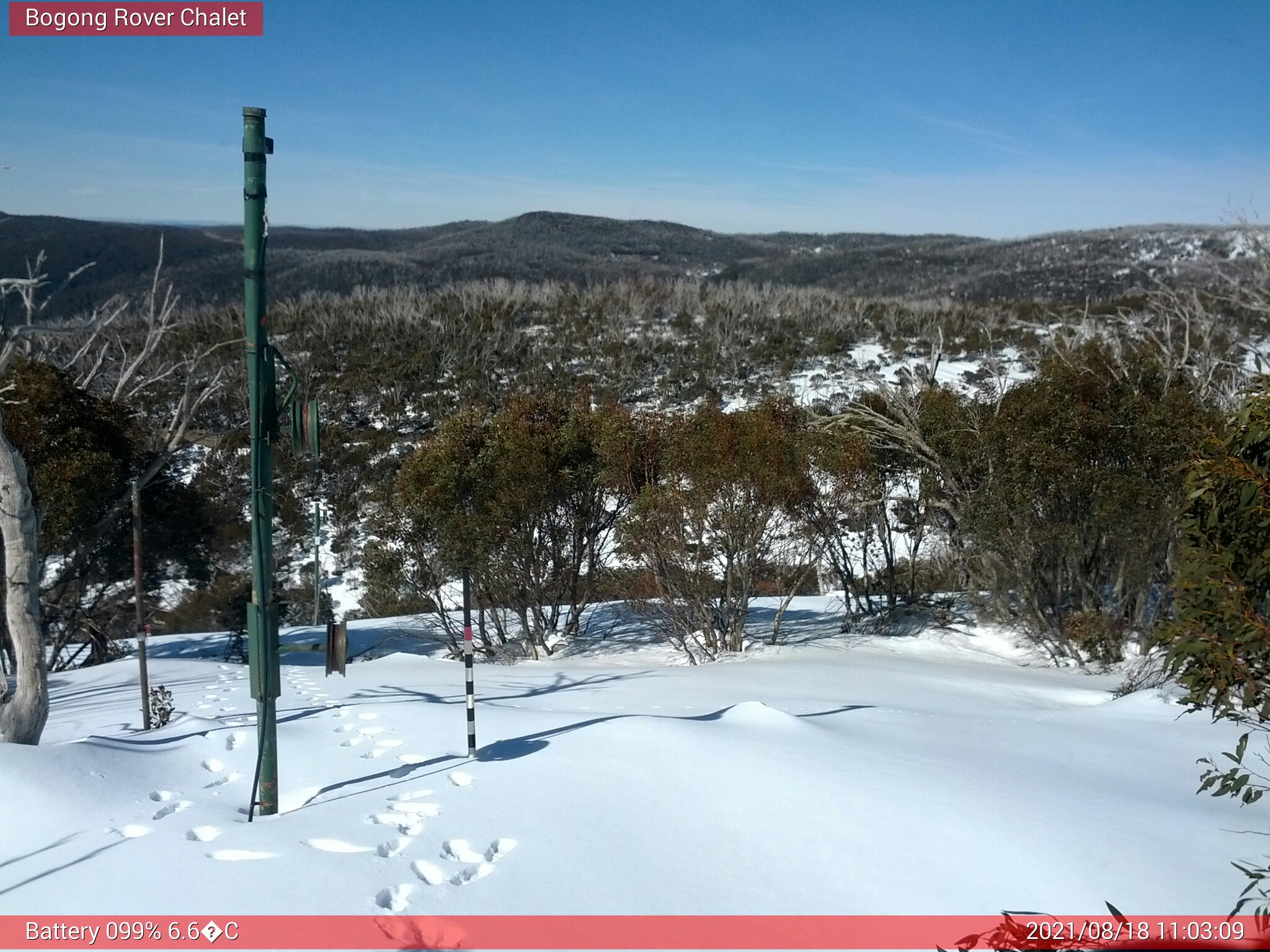 Bogong Web Cam 11:03am Wednesday 18th of August 2021