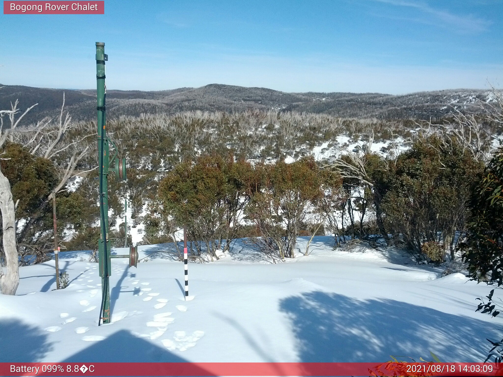 Bogong Web Cam 2:03pm Wednesday 18th of August 2021