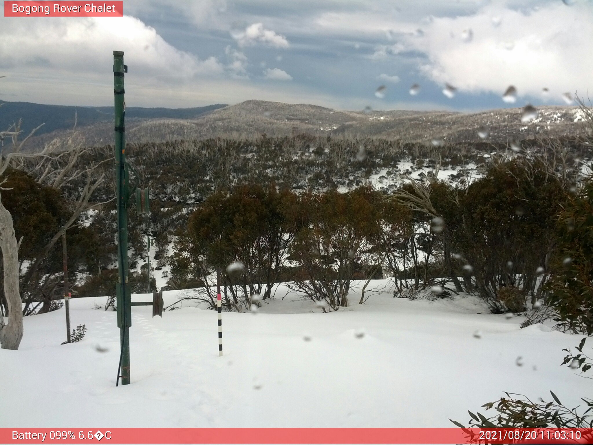 Bogong Web Cam 11:03am Friday 20th of August 2021