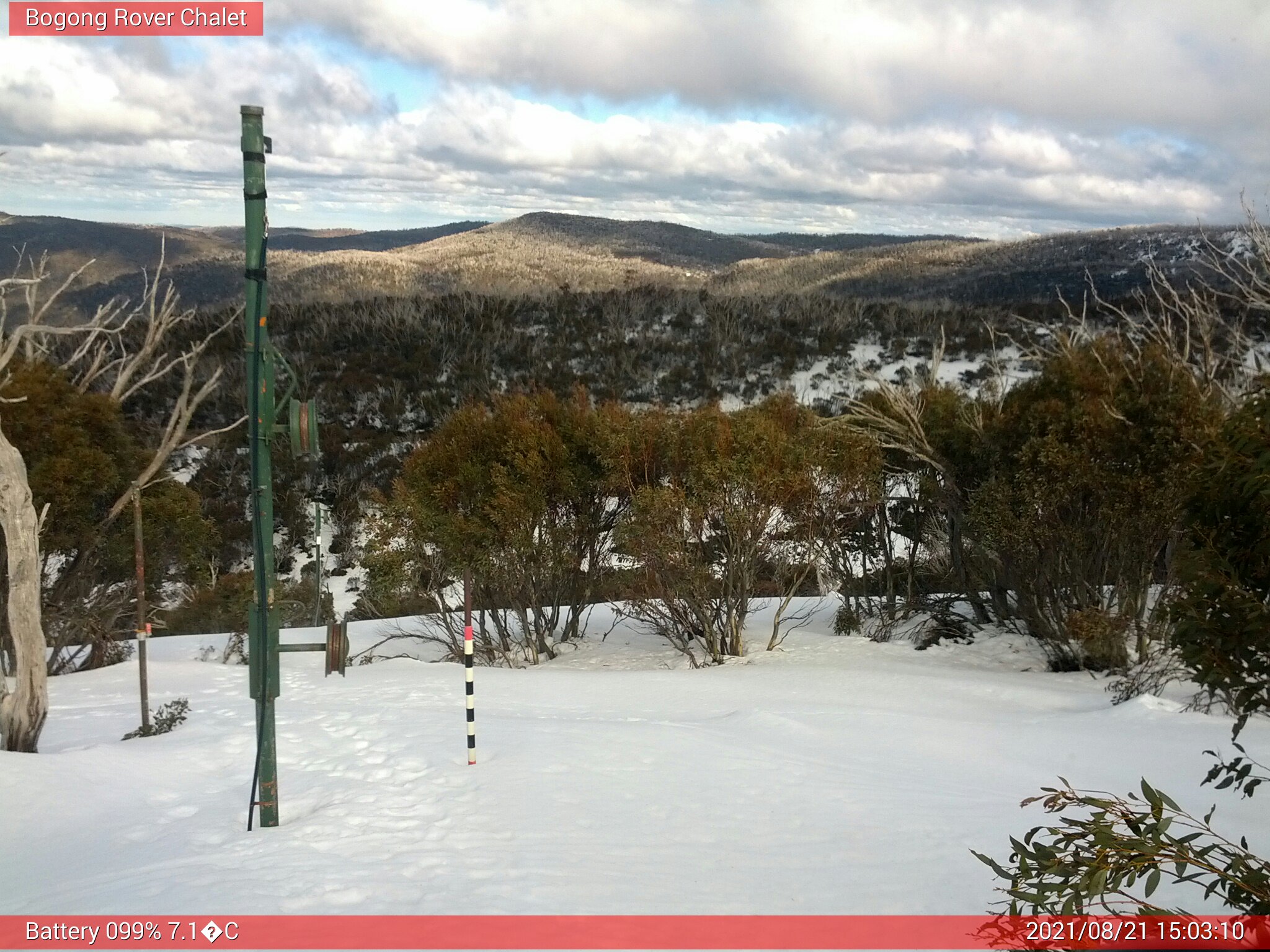 Bogong Web Cam 3:03pm Saturday 21st of August 2021