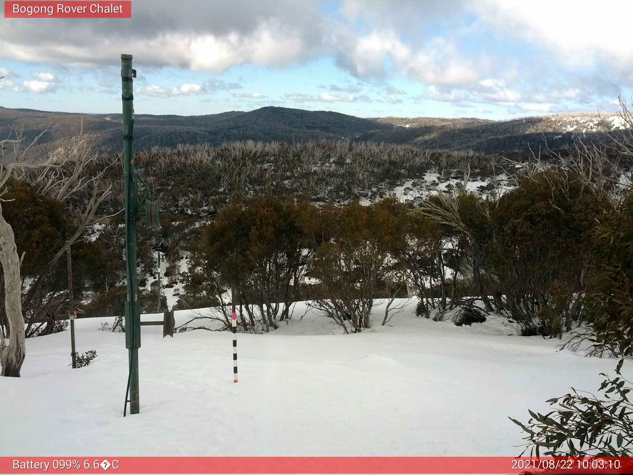 Bogong Web Cam 10:03am Sunday 22nd of August 2021