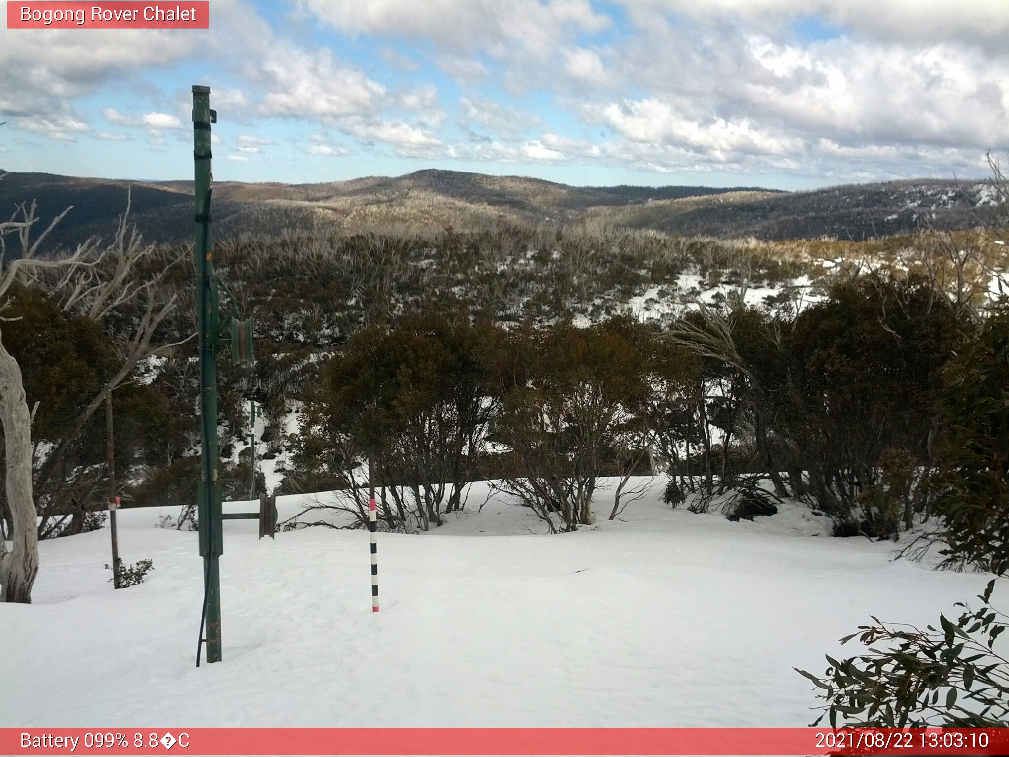 Bogong Web Cam 1:03pm Sunday 22nd of August 2021