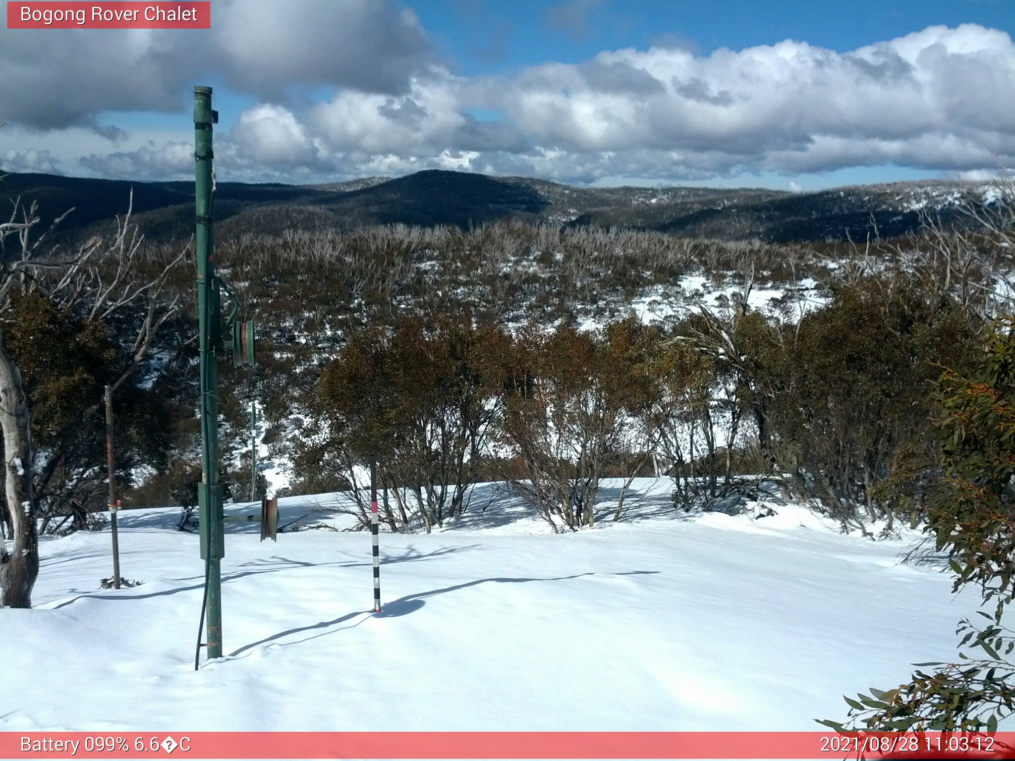 Bogong Web Cam 11:03am Saturday 28th of August 2021