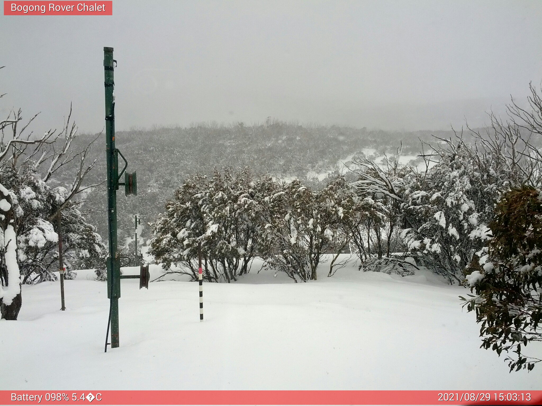 Bogong Web Cam 3:03pm Sunday 29th of August 2021