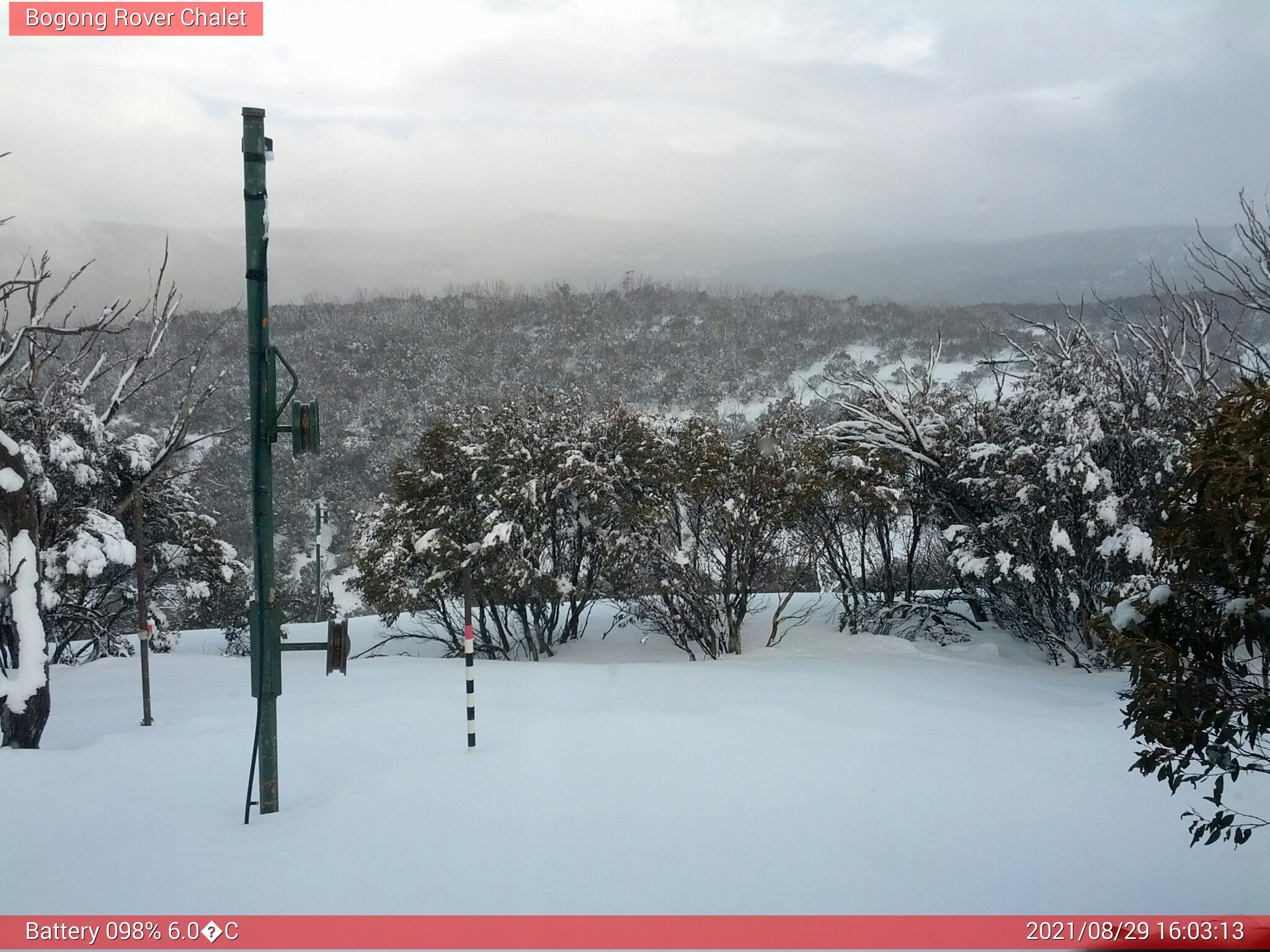 Bogong Web Cam 4:03pm Sunday 29th of August 2021