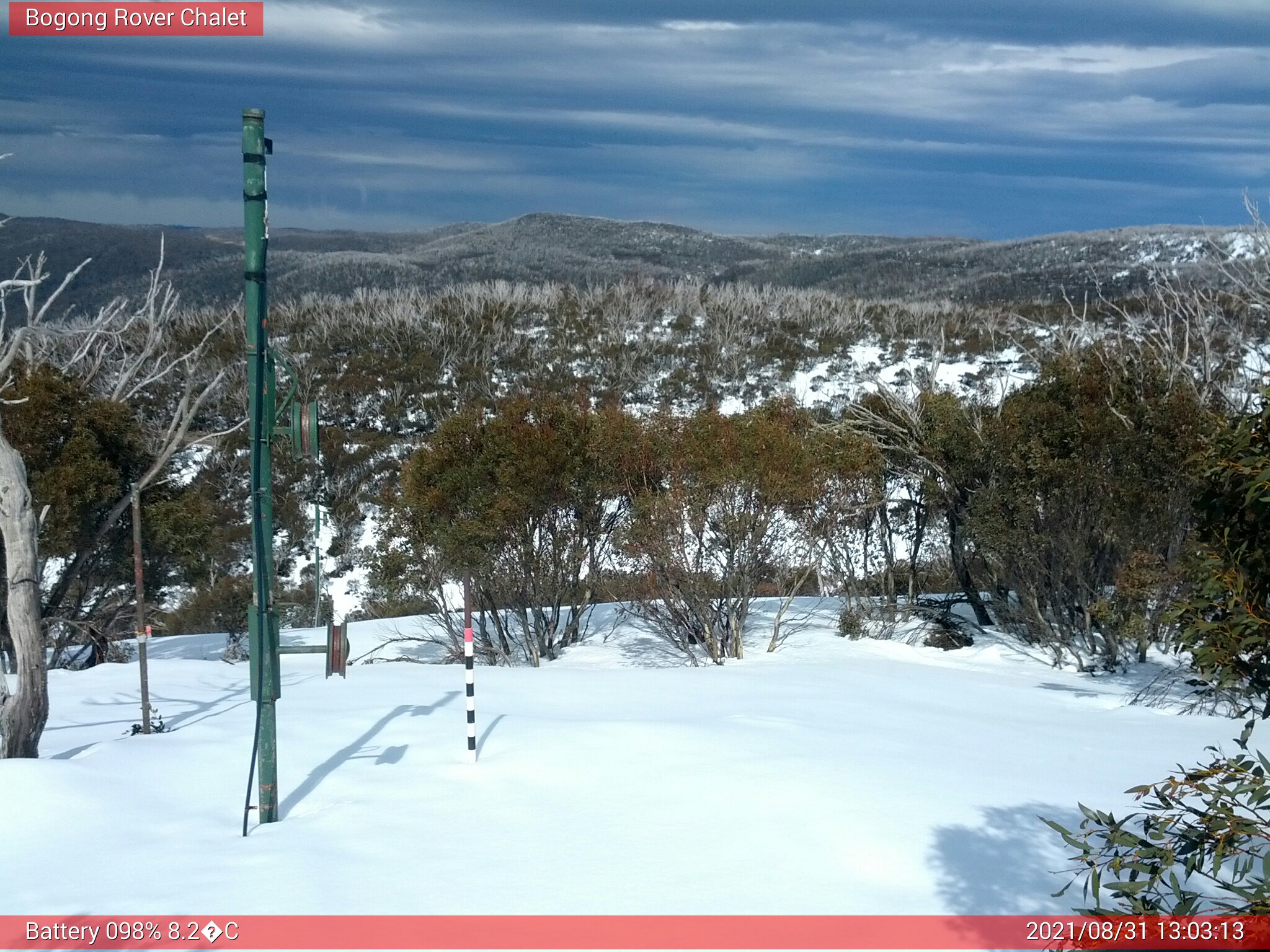 Bogong Web Cam 1:03pm Tuesday 31st of August 2021