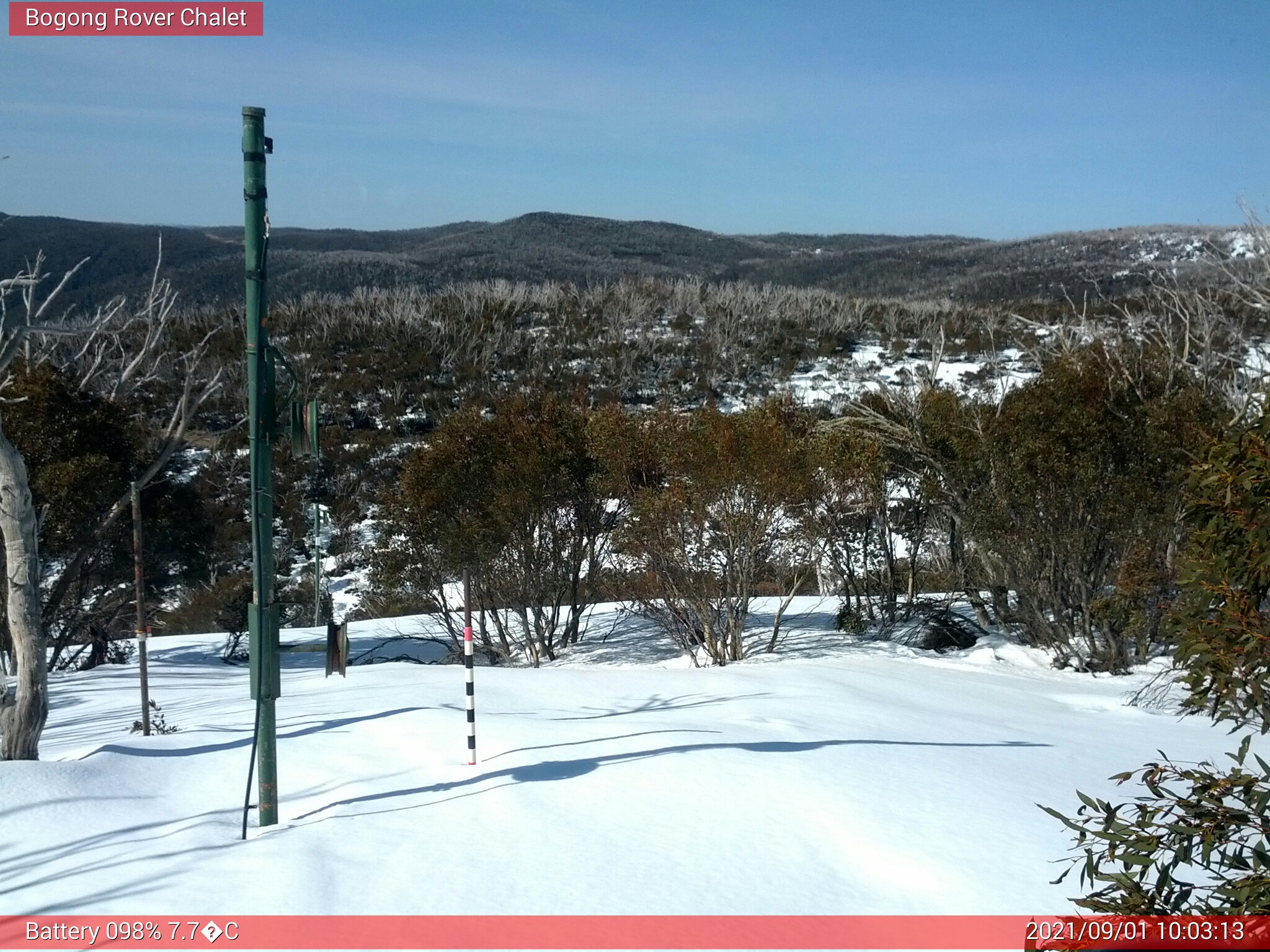 Bogong Web Cam 10:03am Wednesday 1st of September 2021