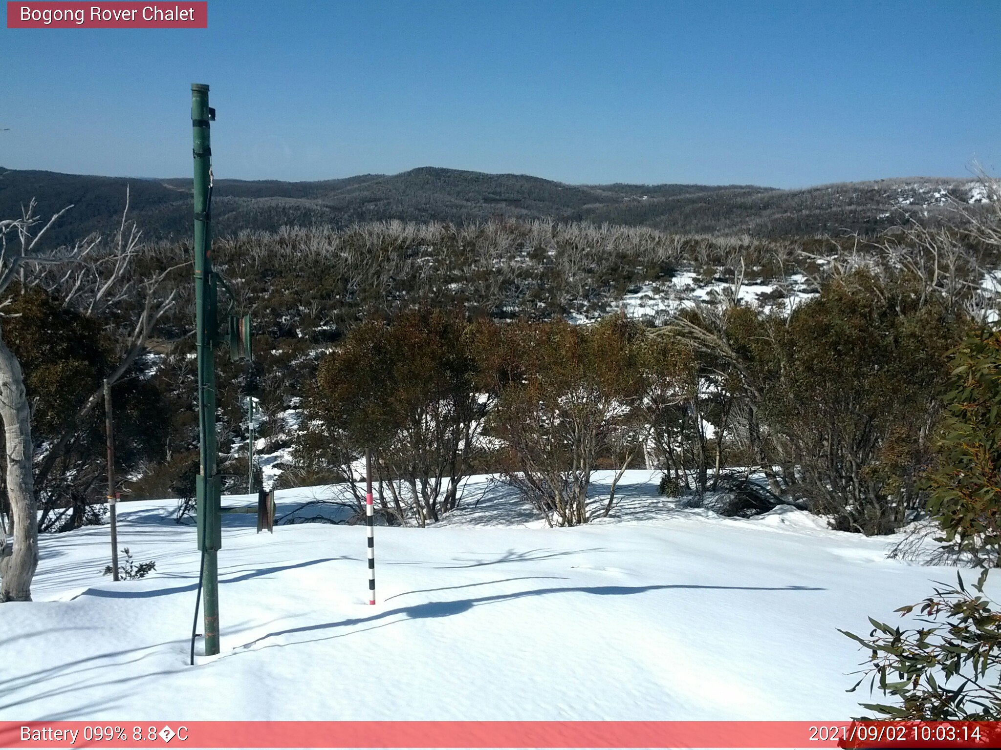 Bogong Web Cam 10:03am Thursday 2nd of September 2021