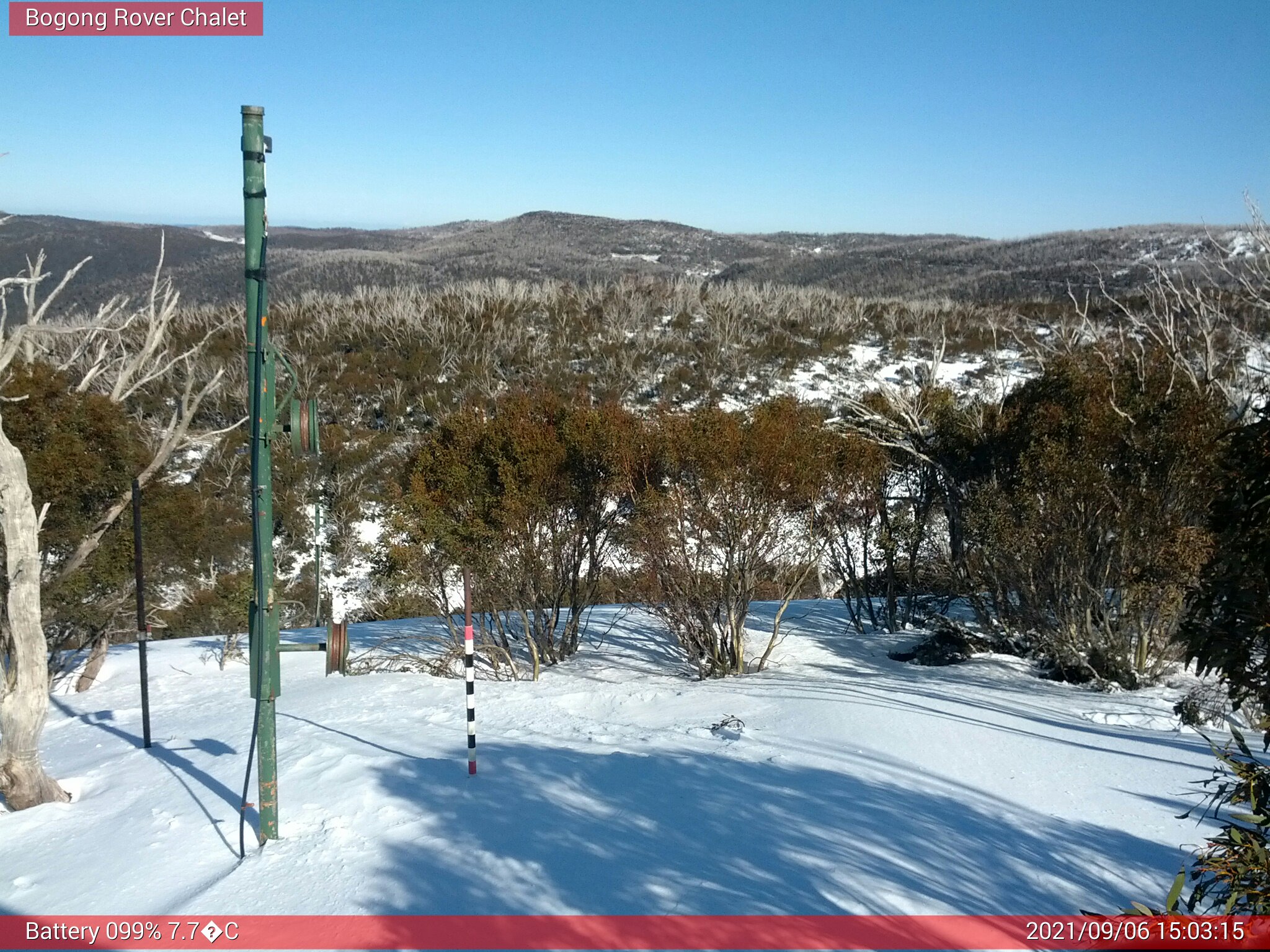 Bogong Web Cam 3:03pm Monday 6th of September 2021