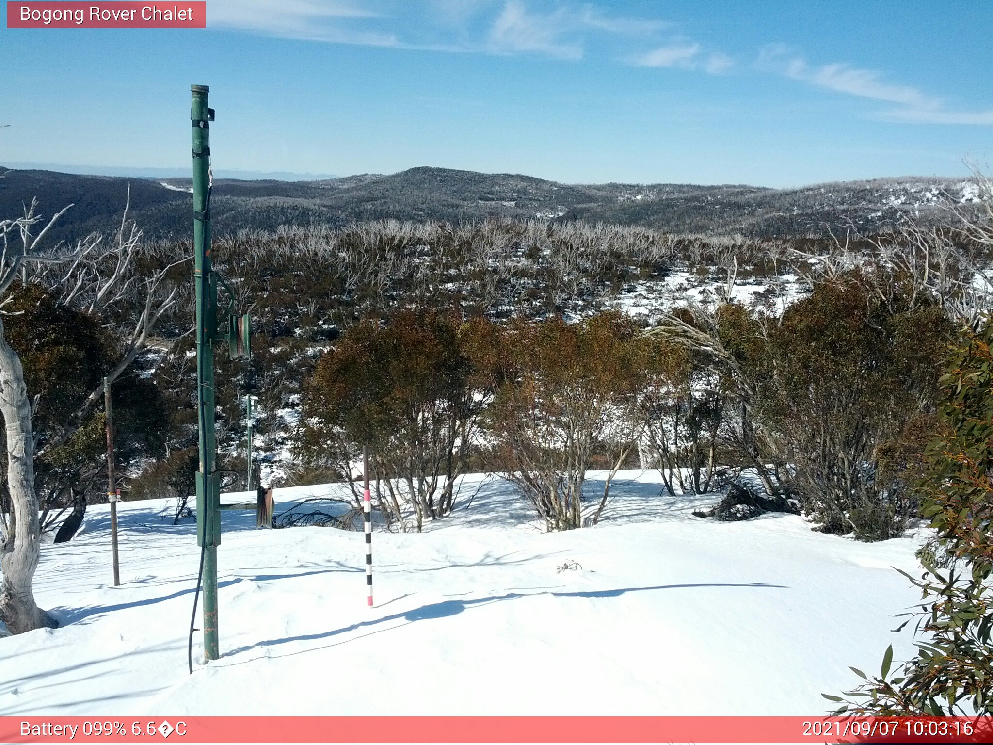 Bogong Web Cam 10:03am Tuesday 7th of September 2021