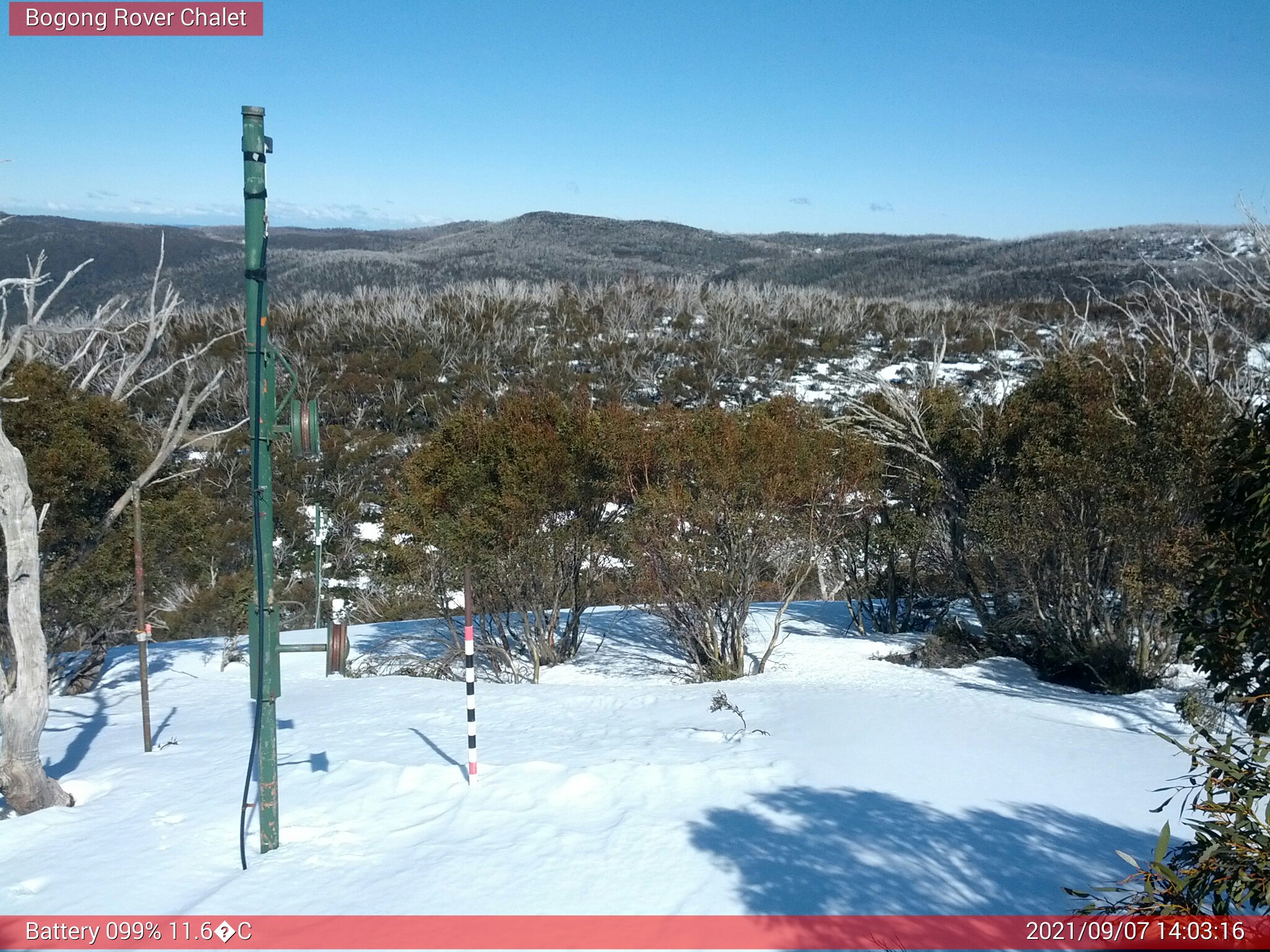 Bogong Web Cam 2:03pm Tuesday 7th of September 2021