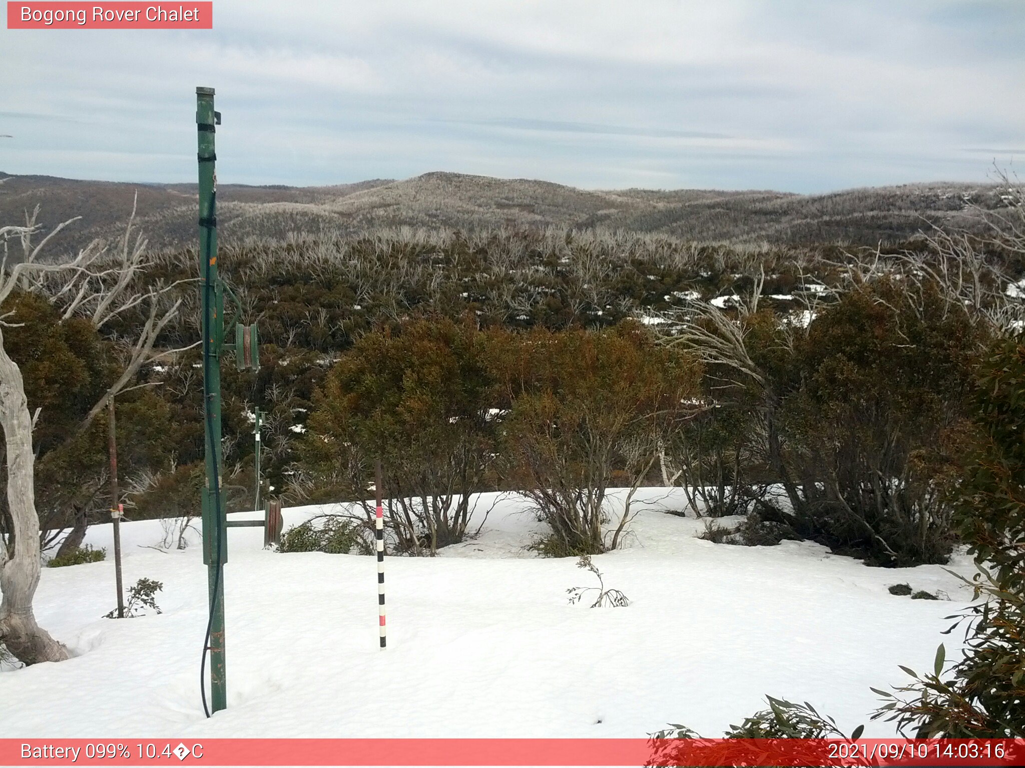 Bogong Web Cam 2:03pm Friday 10th of September 2021