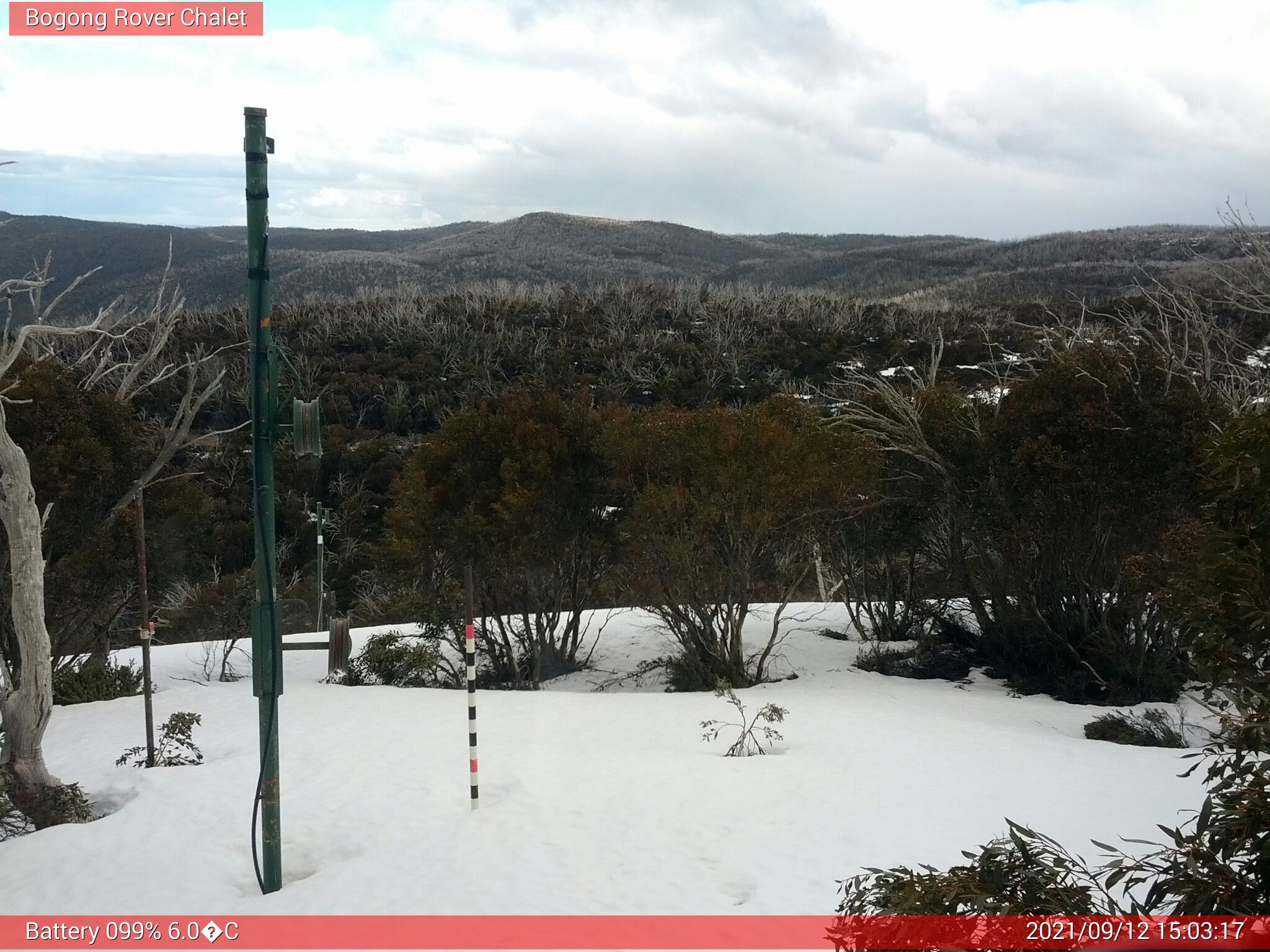 Bogong Web Cam 3:03pm Sunday 12th of September 2021