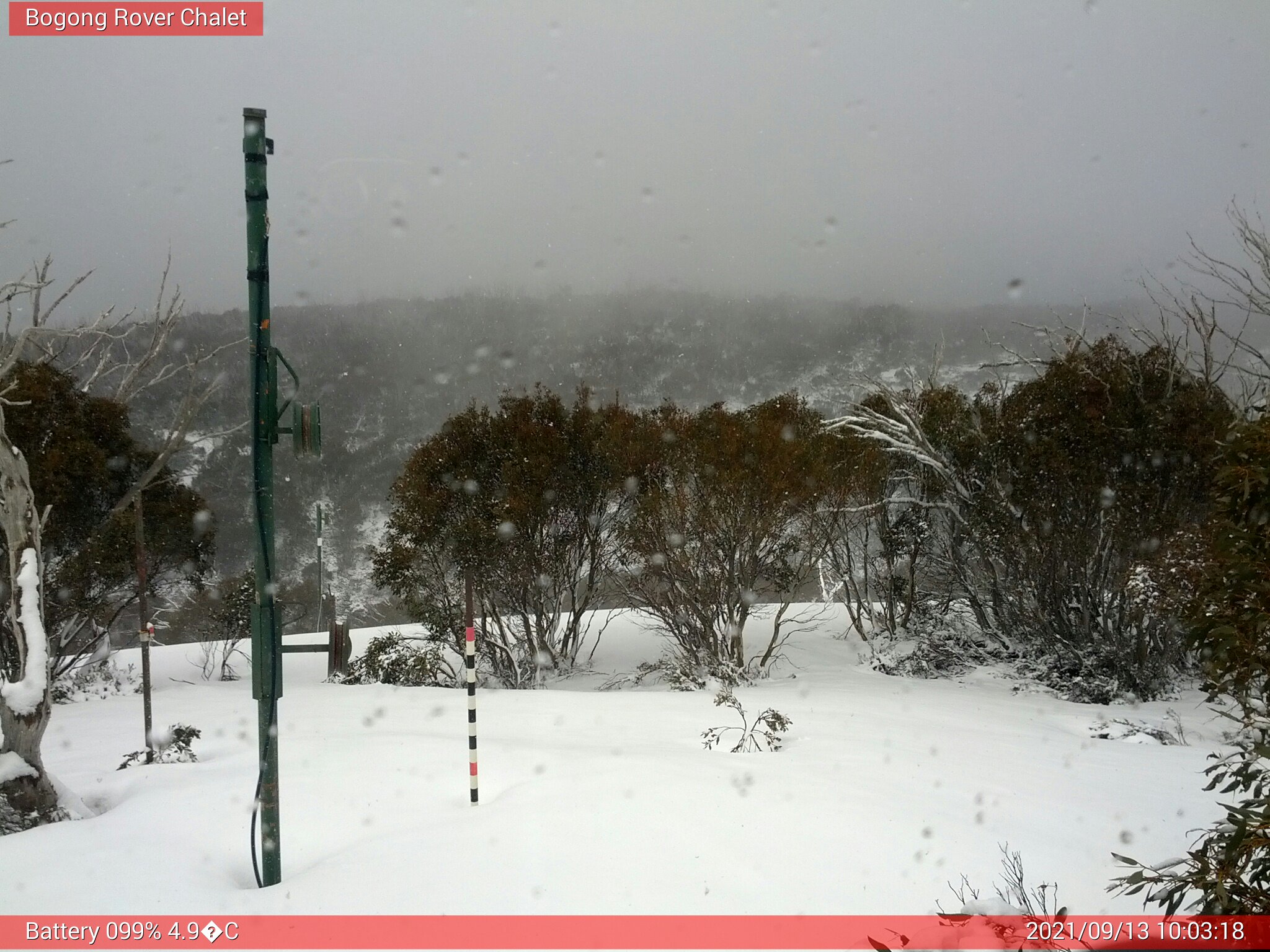 Bogong Web Cam 10:03am Monday 13th of September 2021