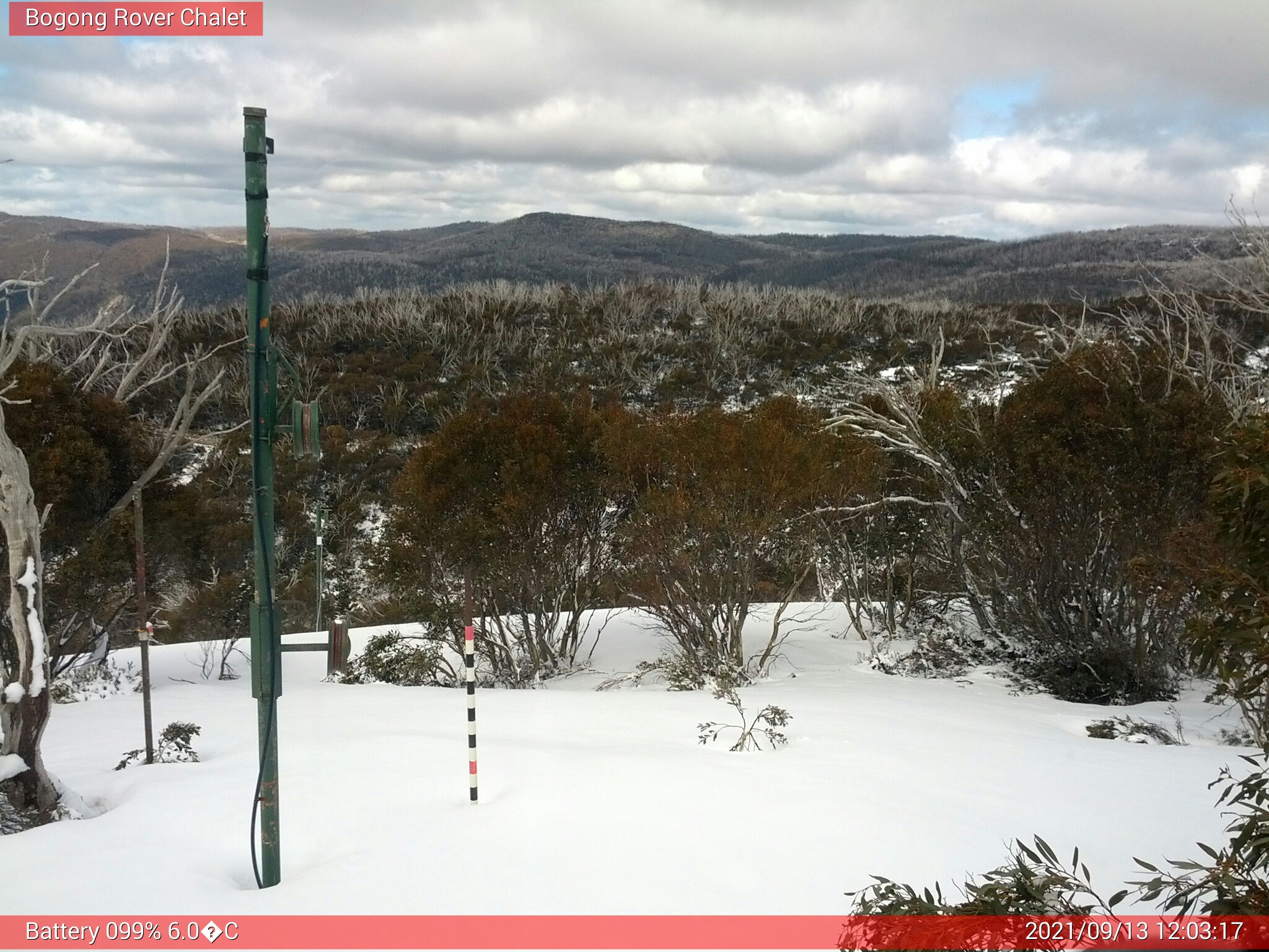 Bogong Web Cam 12:03pm Monday 13th of September 2021