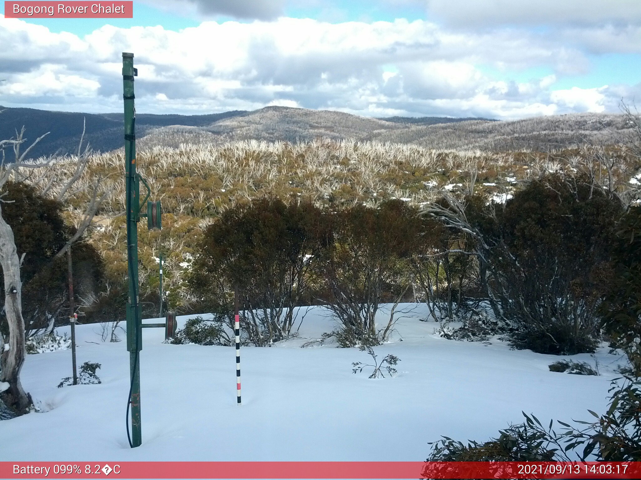 Bogong Web Cam 2:03pm Monday 13th of September 2021