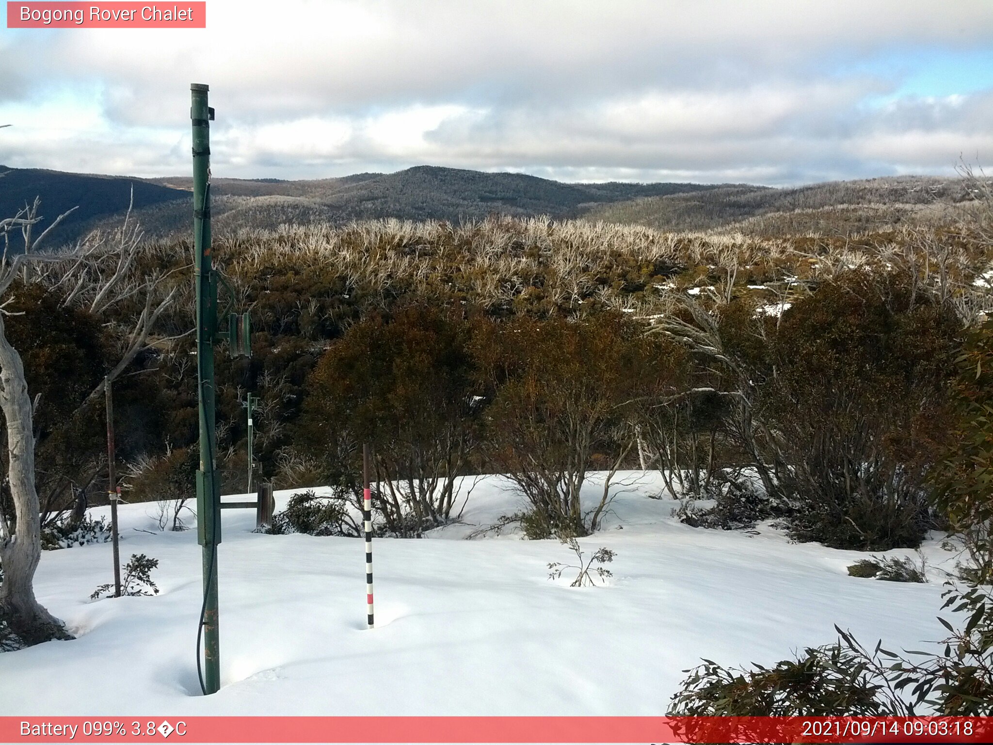 Bogong Web Cam 9:03am Tuesday 14th of September 2021