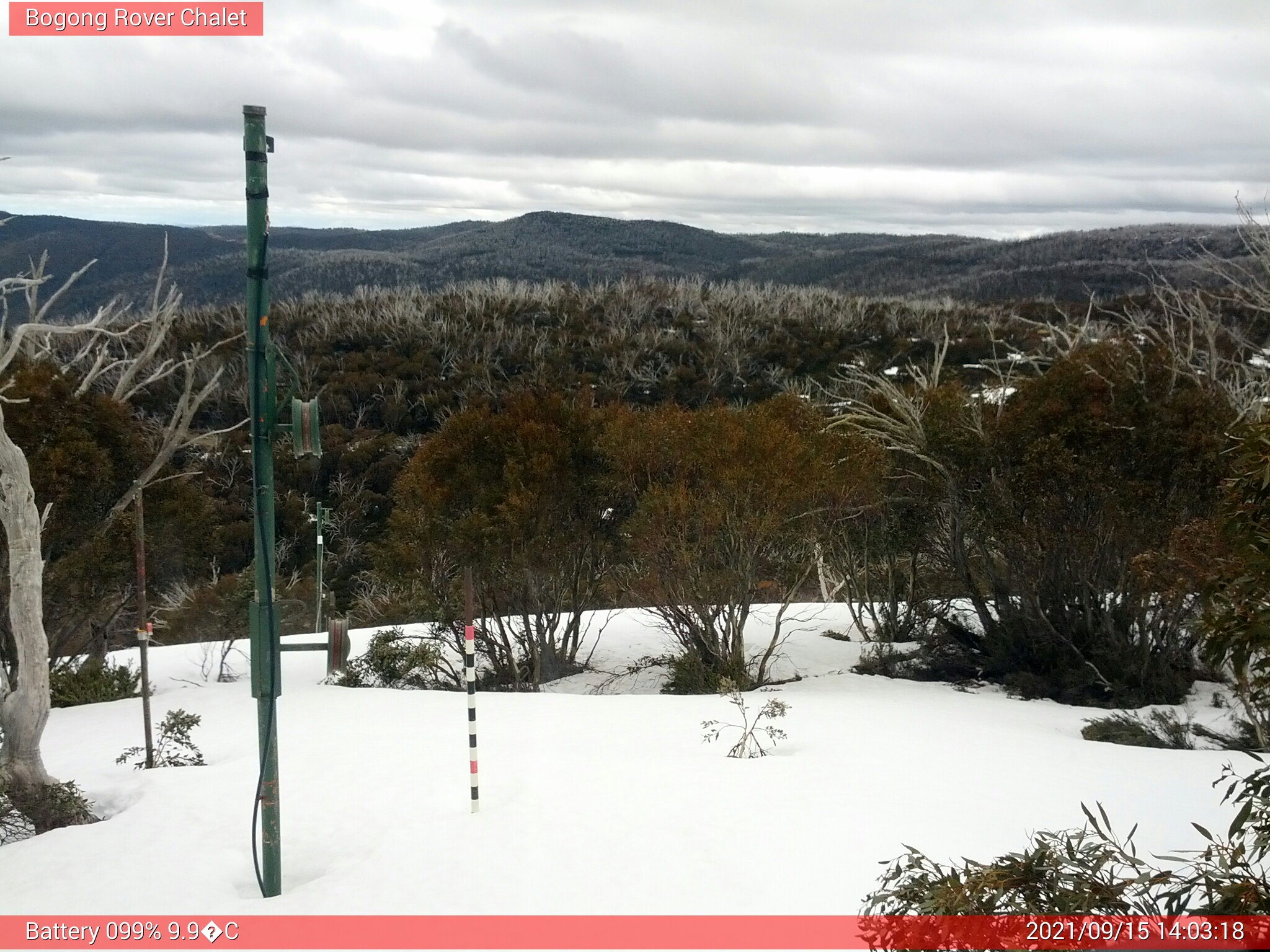 Bogong Web Cam 2:03pm Wednesday 15th of September 2021