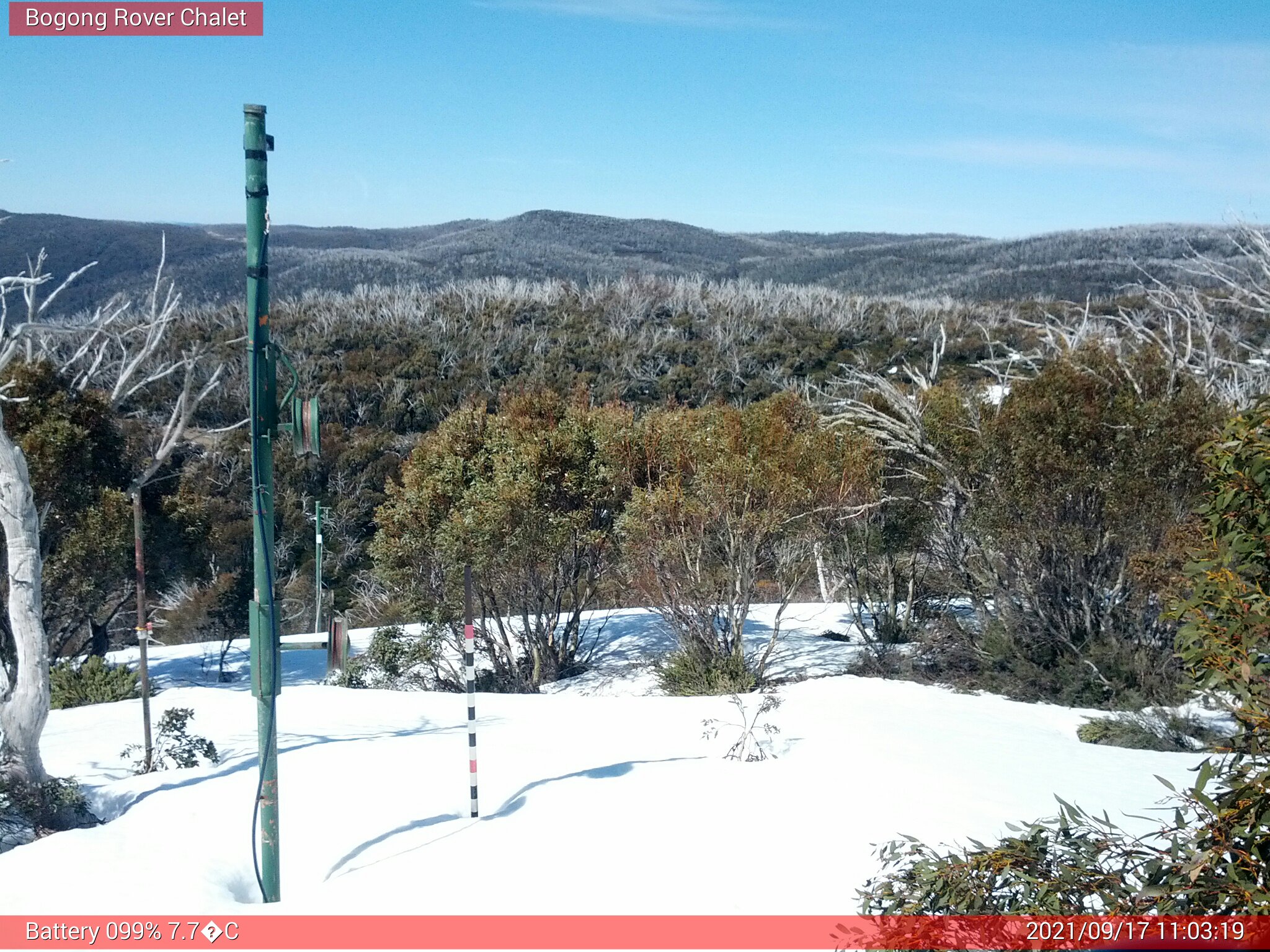 Bogong Web Cam 11:03am Friday 17th of September 2021