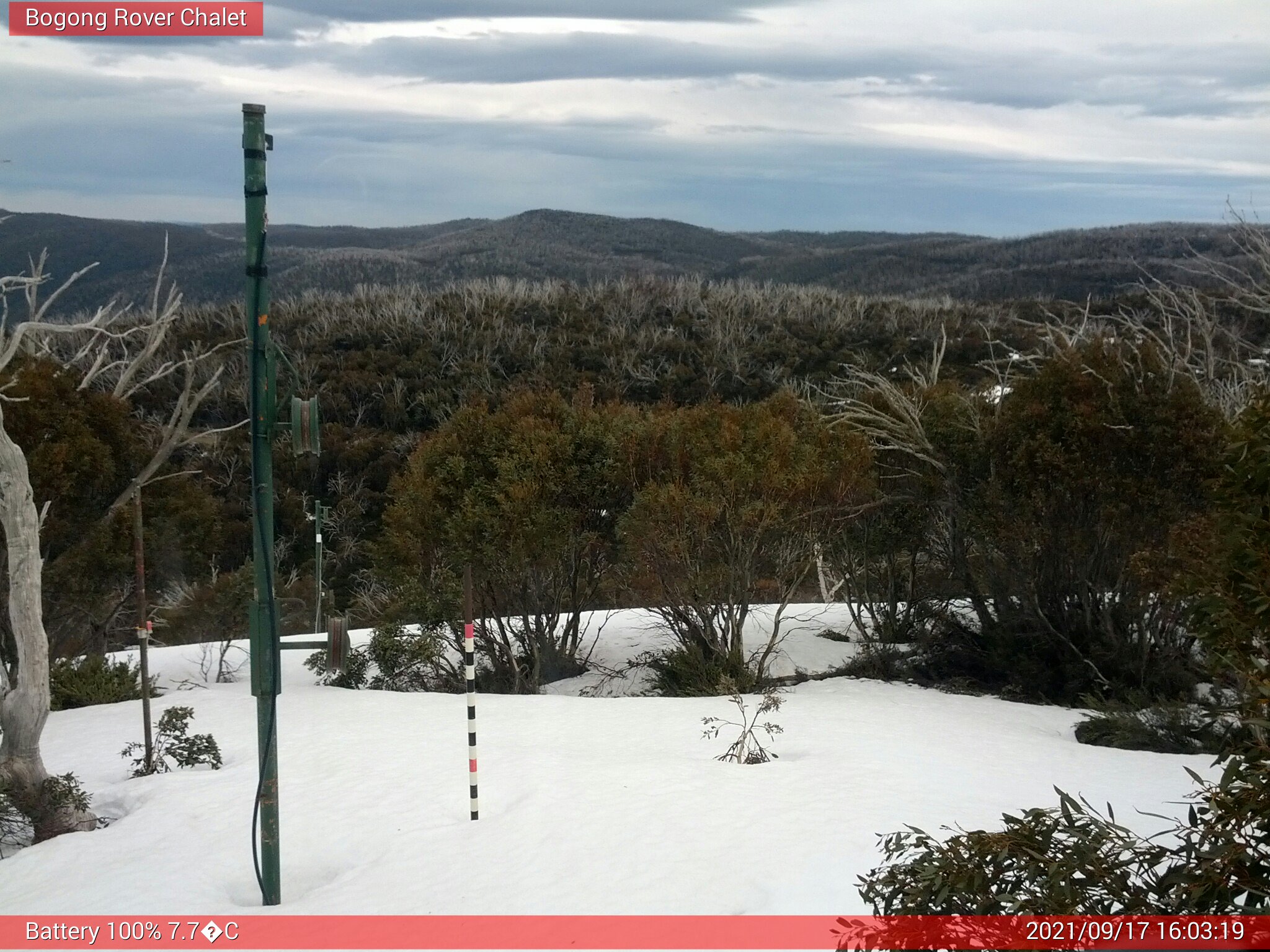 Bogong Web Cam 4:03pm Friday 17th of September 2021