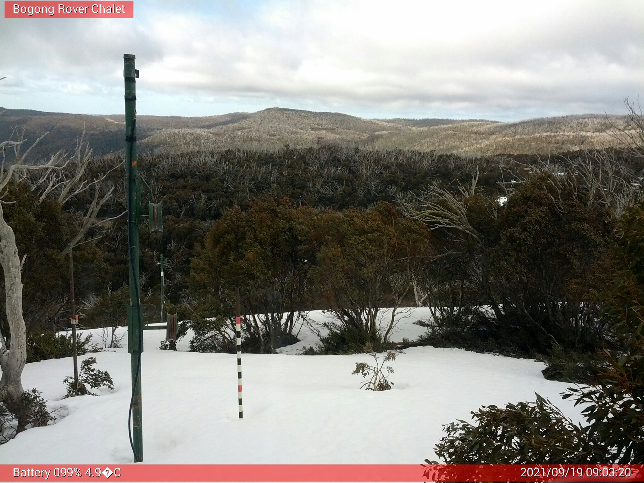 Bogong Web Cam 9:03am Sunday 19th of September 2021