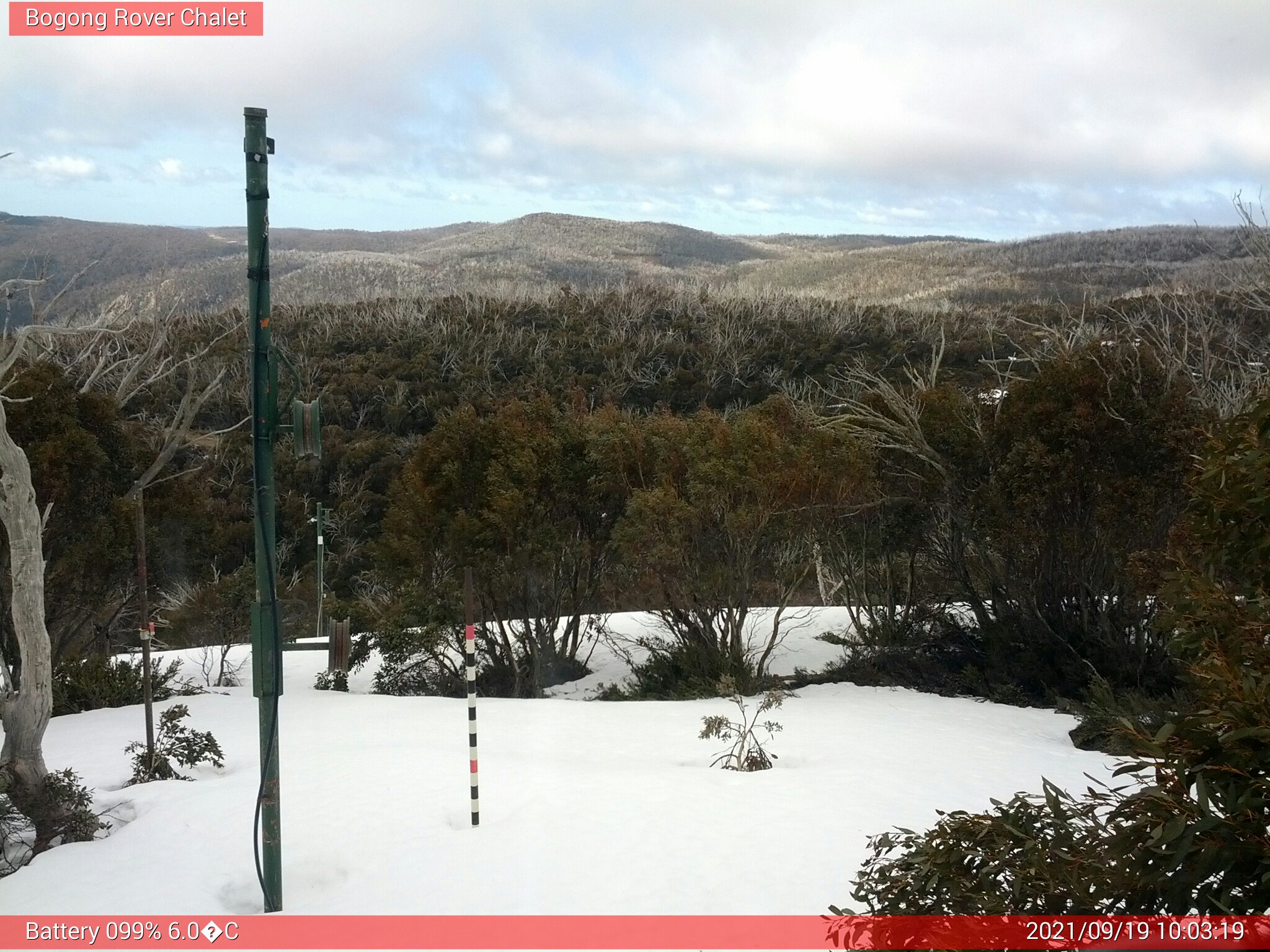 Bogong Web Cam 10:03am Sunday 19th of September 2021