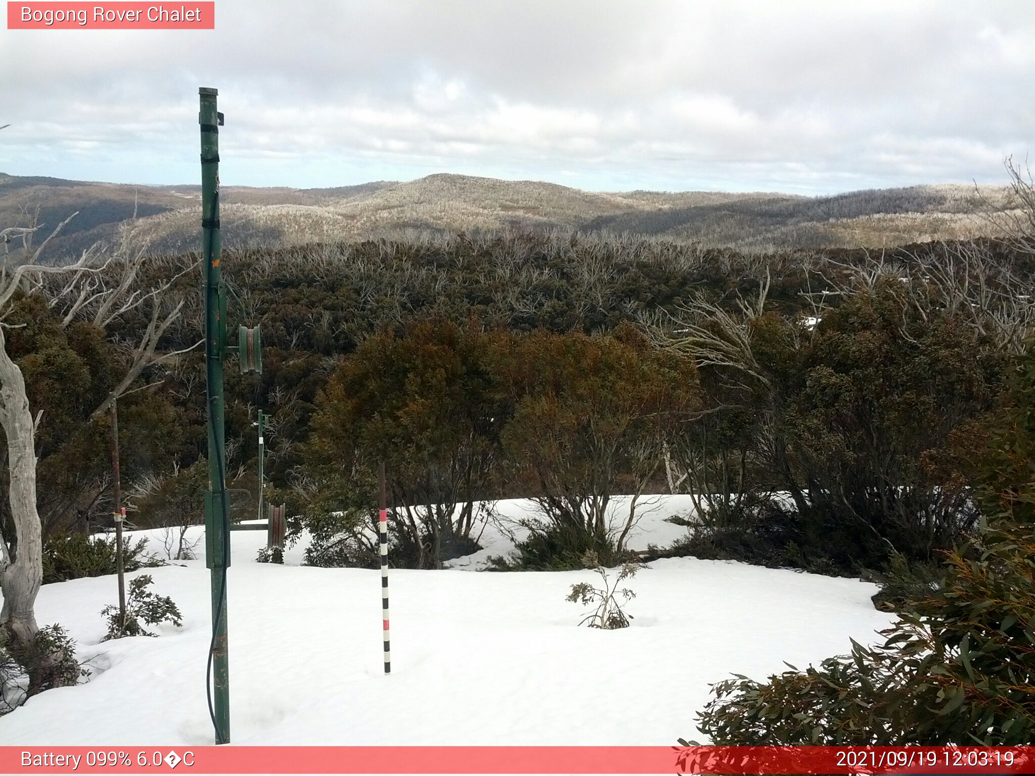 Bogong Web Cam 12:03pm Sunday 19th of September 2021