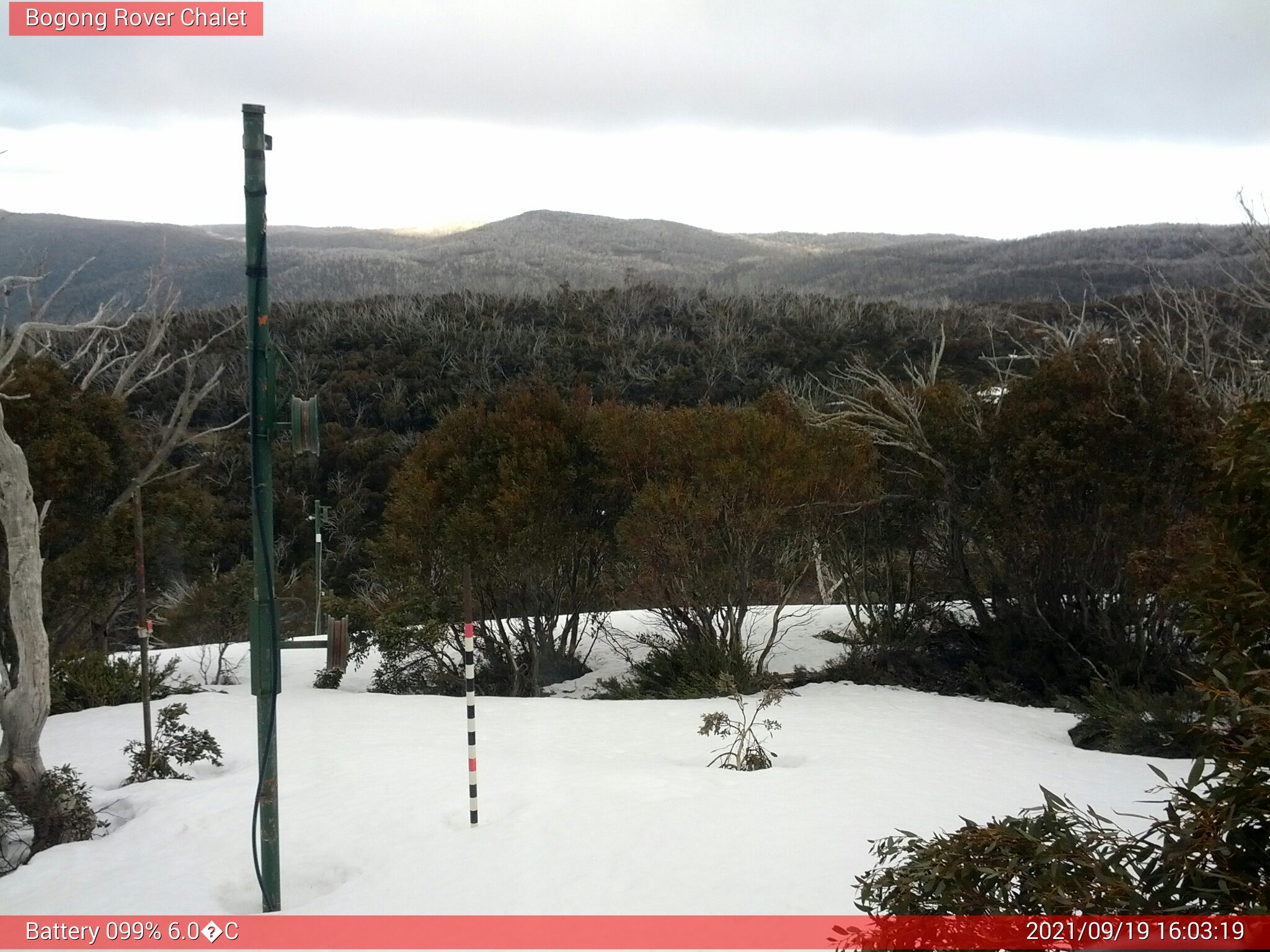 Bogong Web Cam 4:03pm Sunday 19th of September 2021