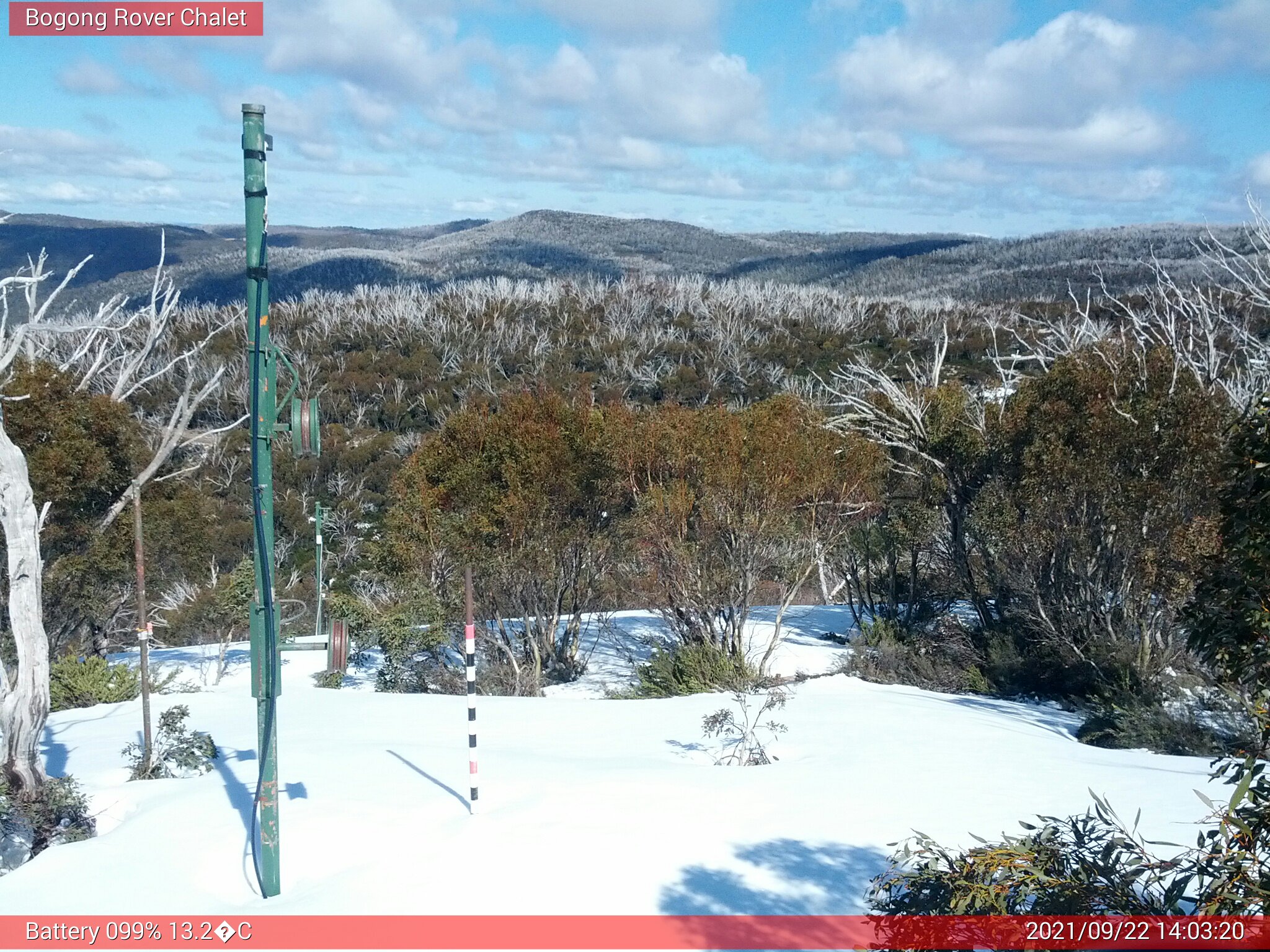 Bogong Web Cam 2:03pm Wednesday 22nd of September 2021