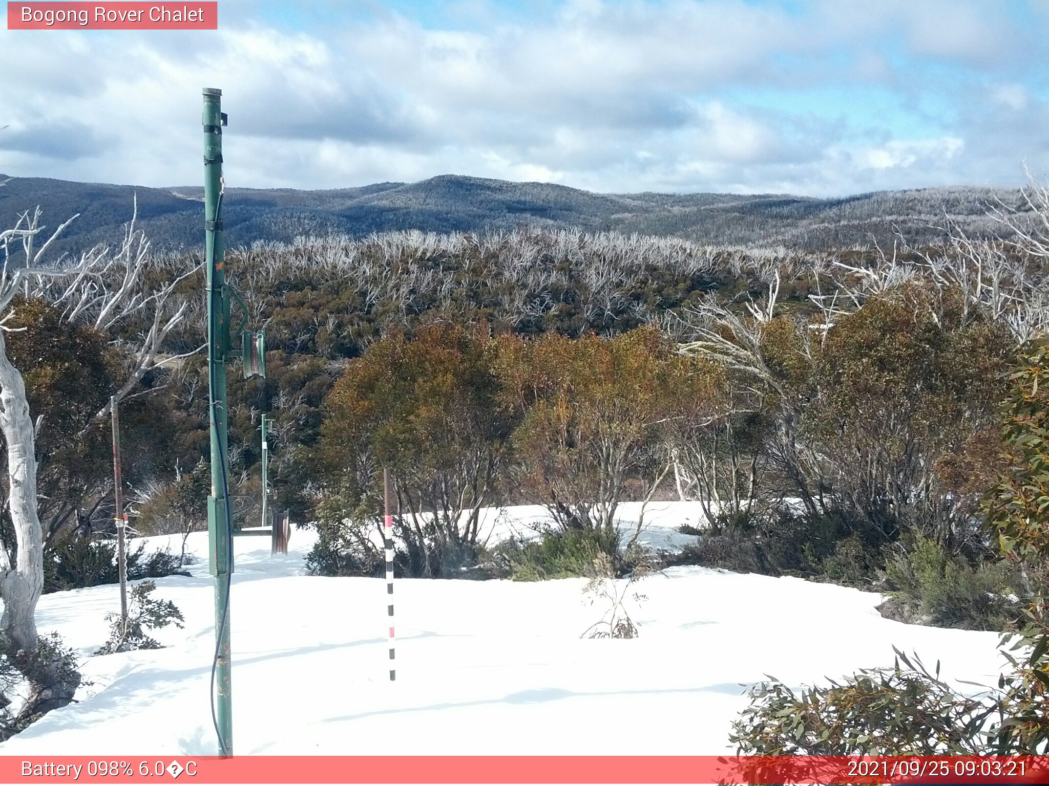 Bogong Web Cam 9:03am Saturday 25th of September 2021