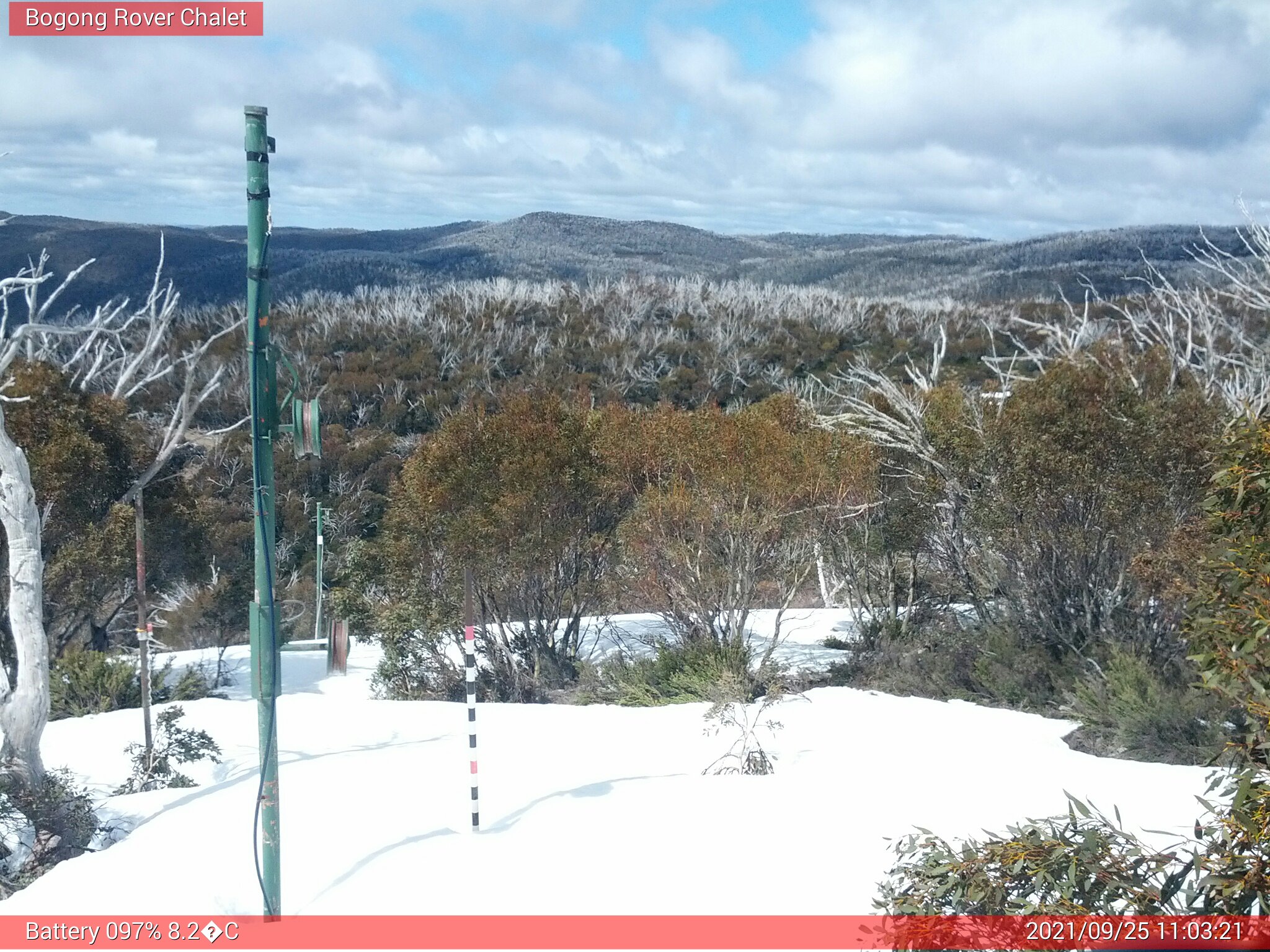 Bogong Web Cam 11:03am Saturday 25th of September 2021