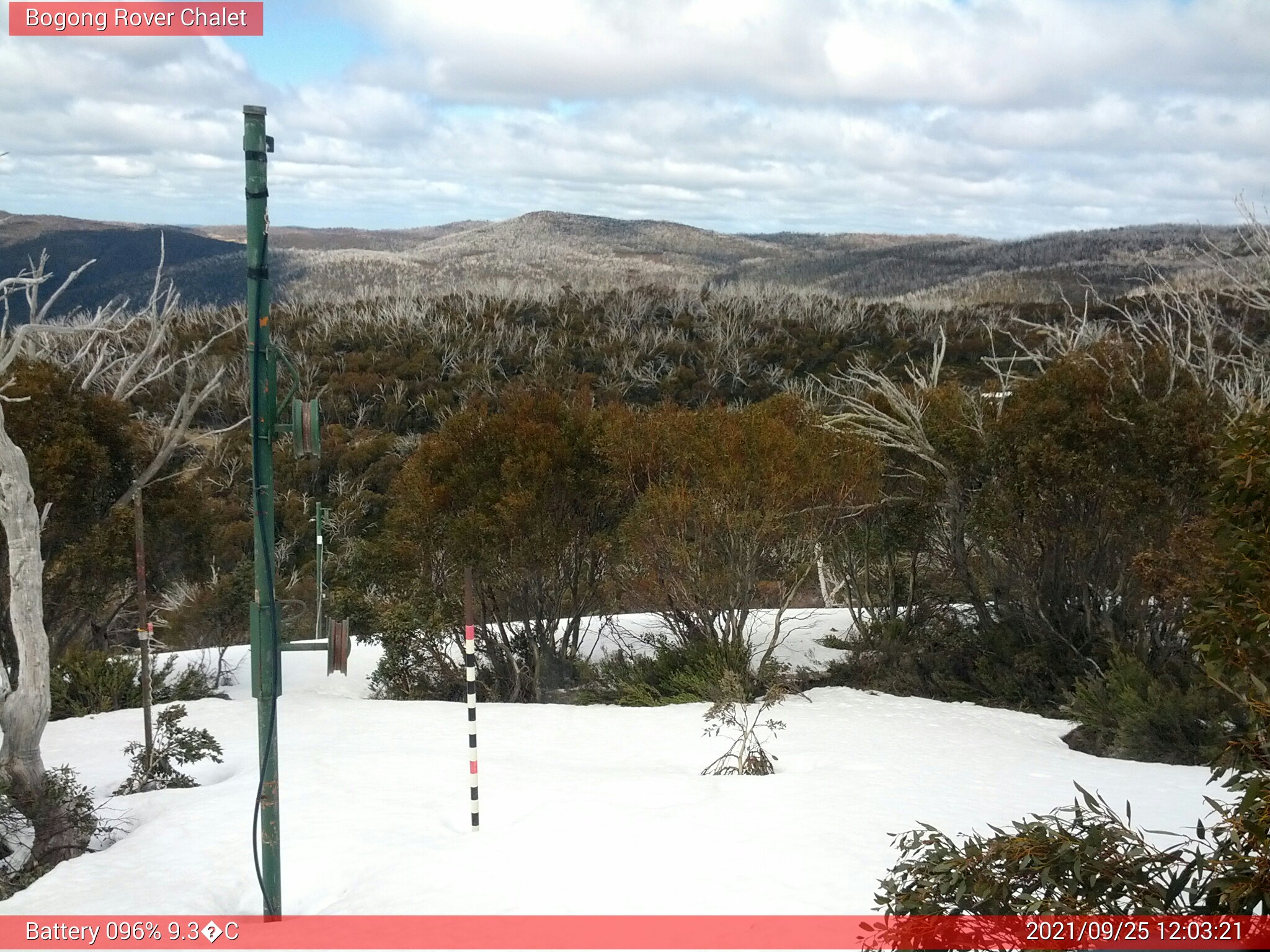 Bogong Web Cam 12:03pm Saturday 25th of September 2021