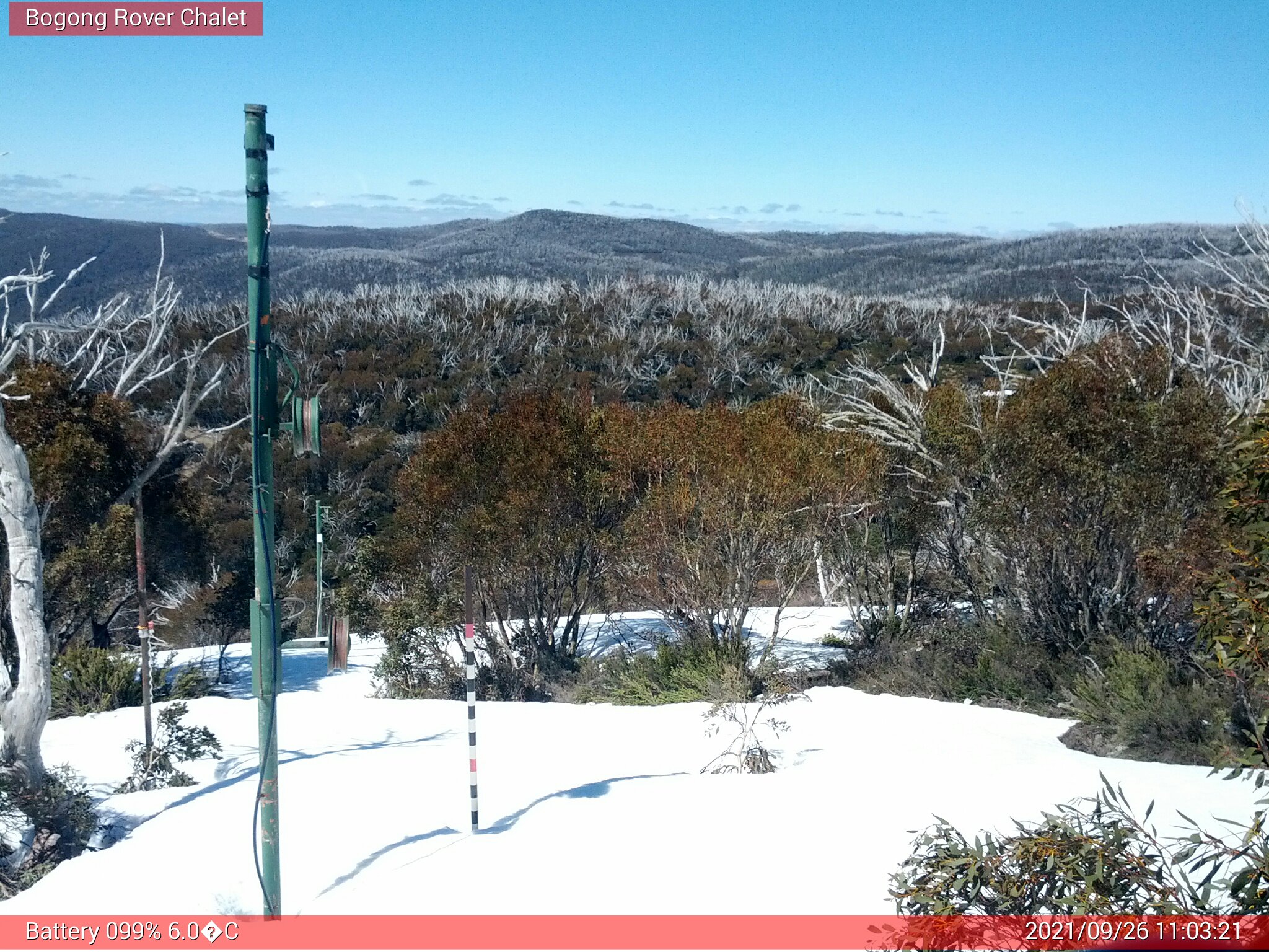 Bogong Web Cam 11:03am Sunday 26th of September 2021