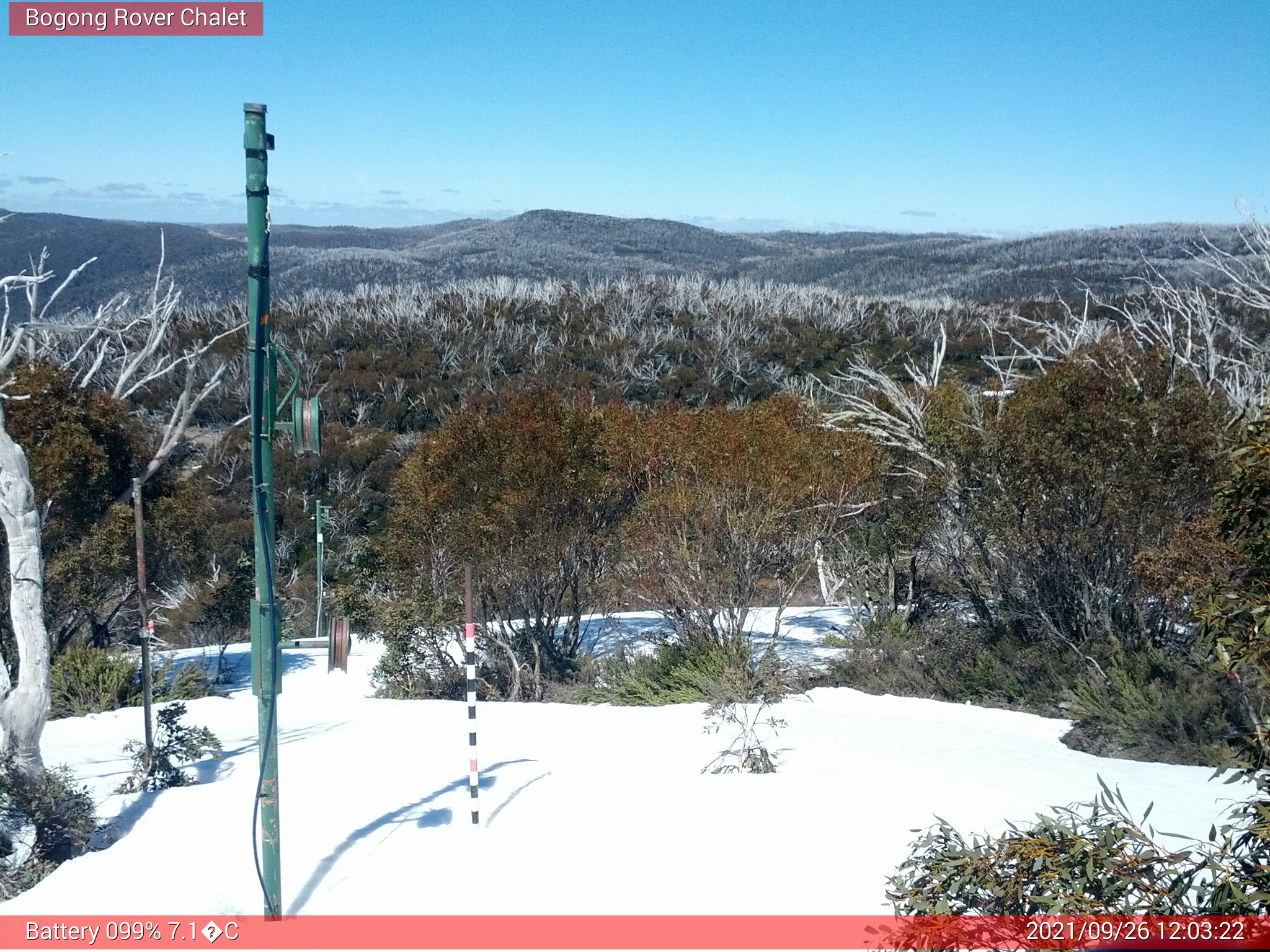 Bogong Web Cam 12:03pm Sunday 26th of September 2021