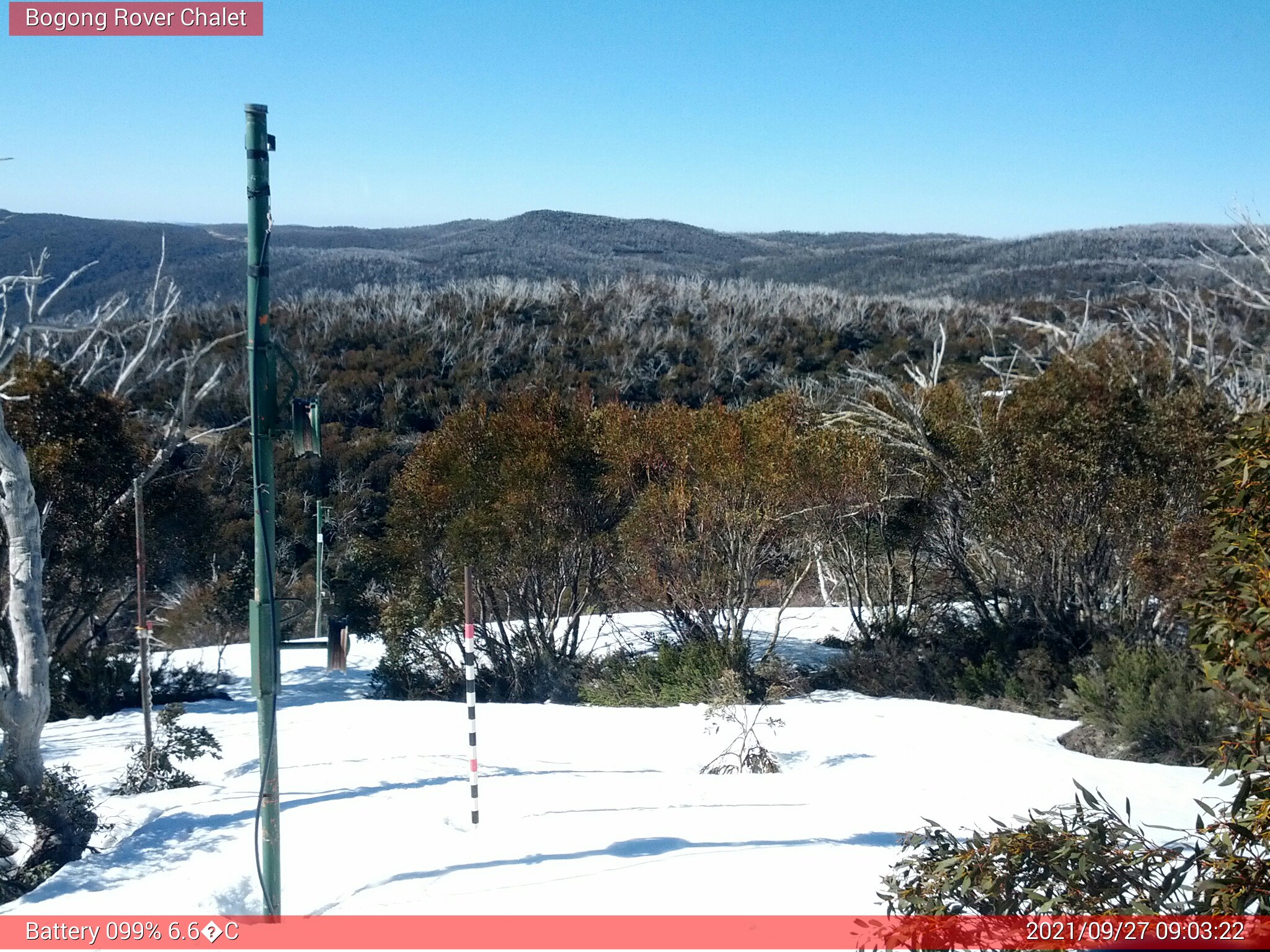 Bogong Web Cam 9:03am Monday 27th of September 2021