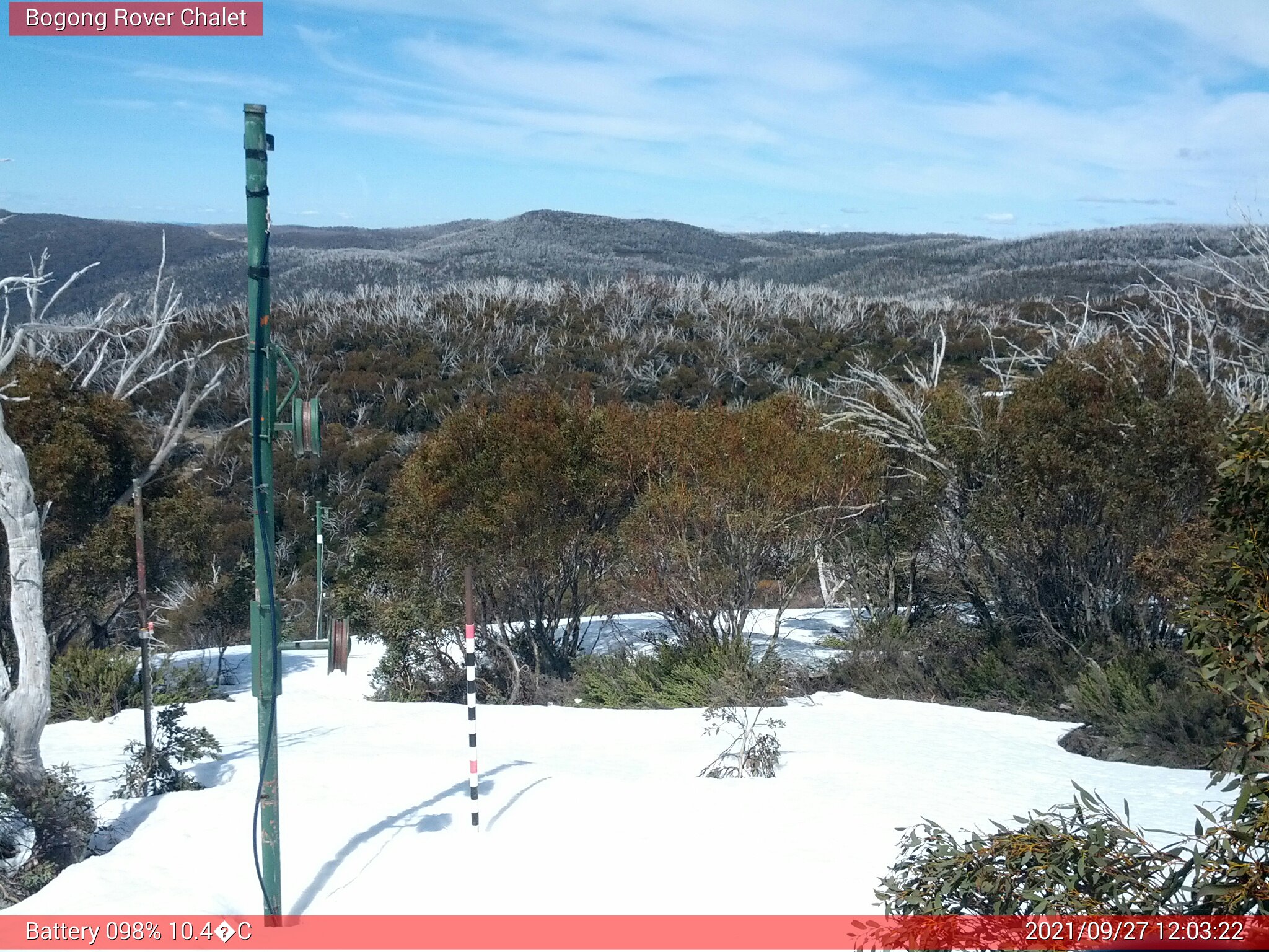 Bogong Web Cam 12:03pm Monday 27th of September 2021