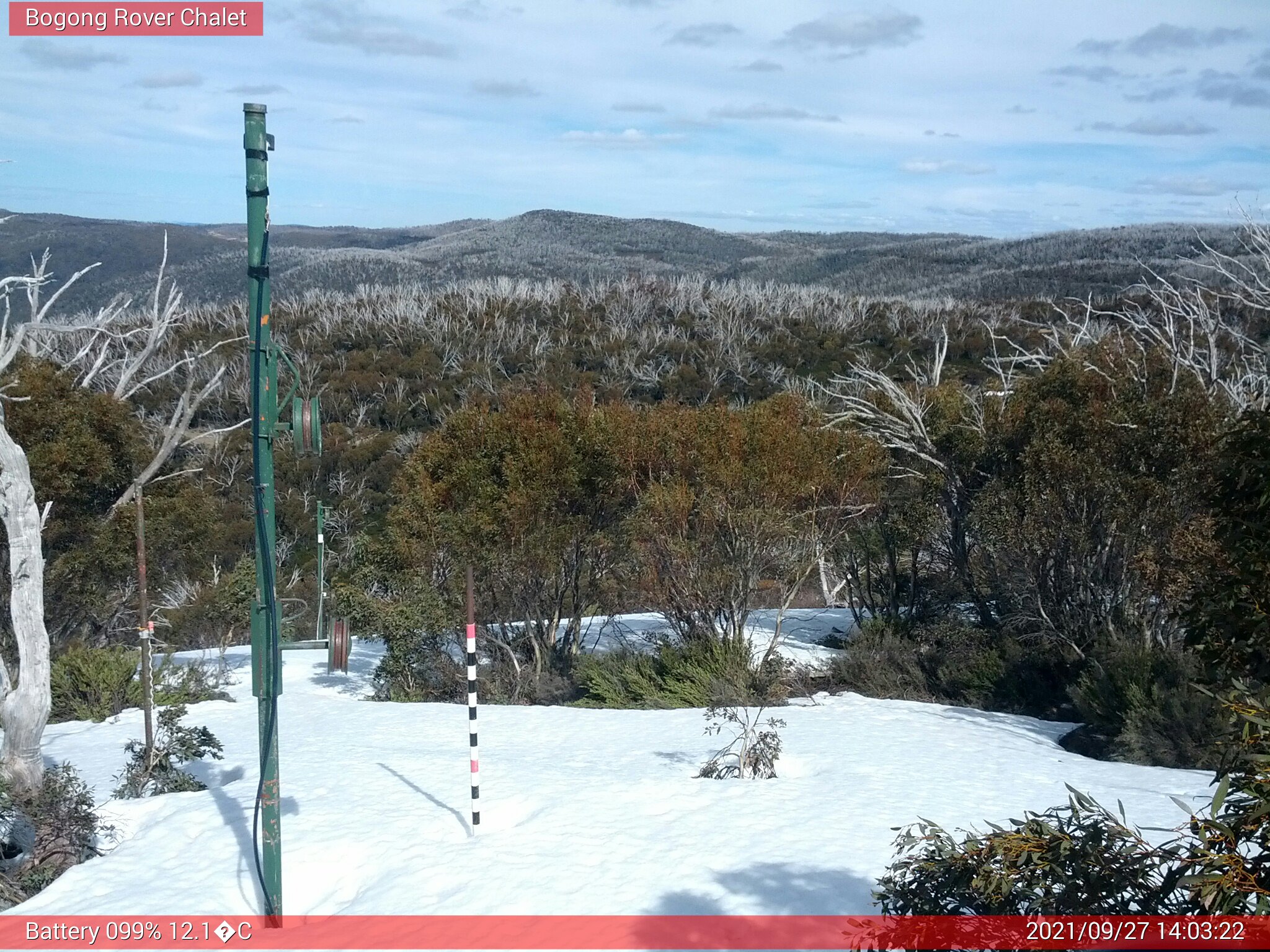 Bogong Web Cam 2:03pm Monday 27th of September 2021