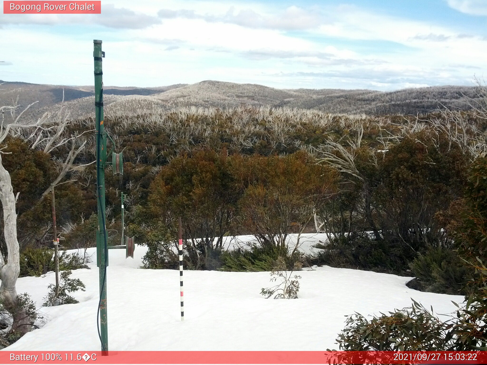 Bogong Web Cam 3:03pm Monday 27th of September 2021