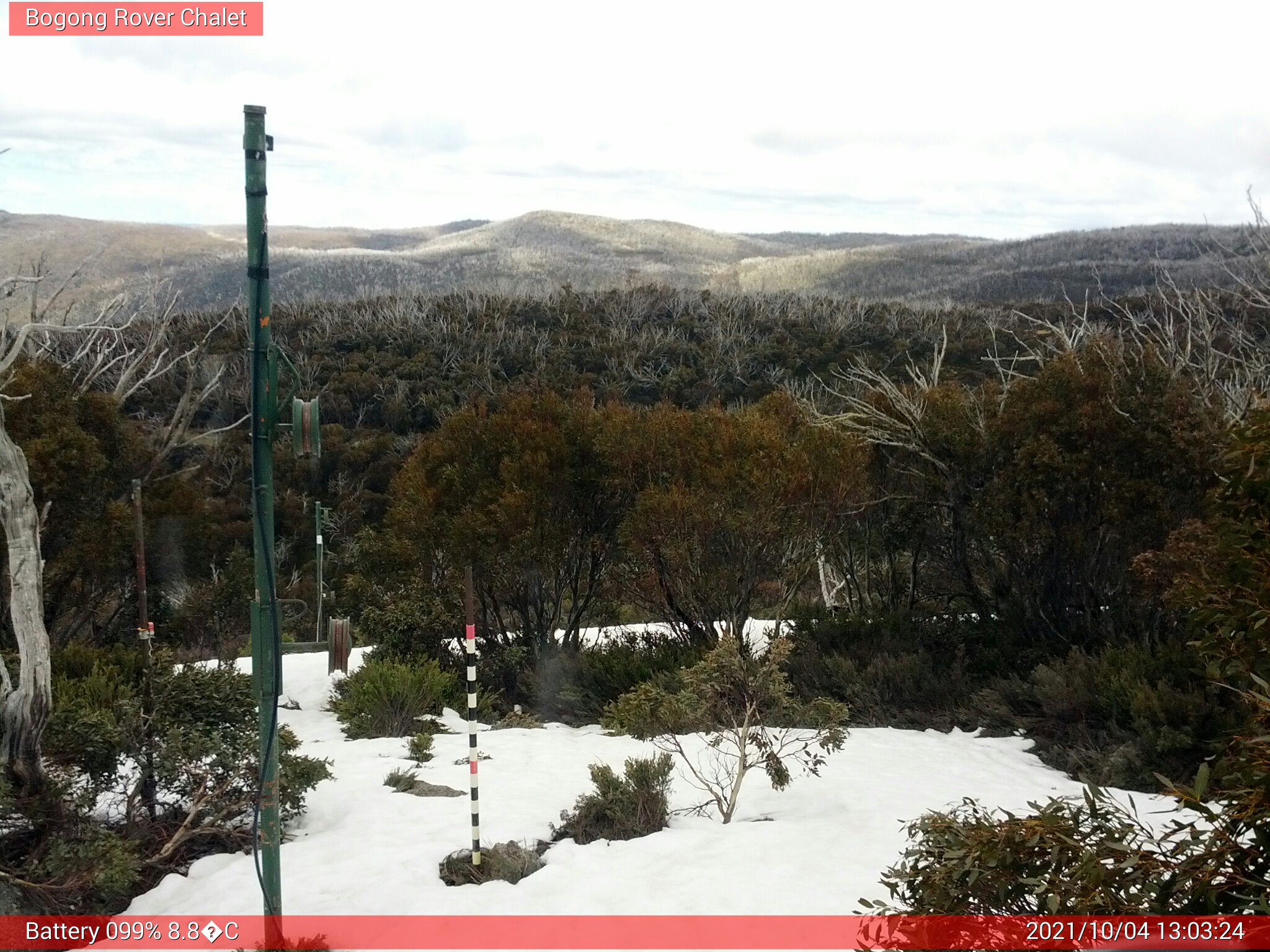 Bogong Web Cam 1:03pm Monday 4th of October 2021