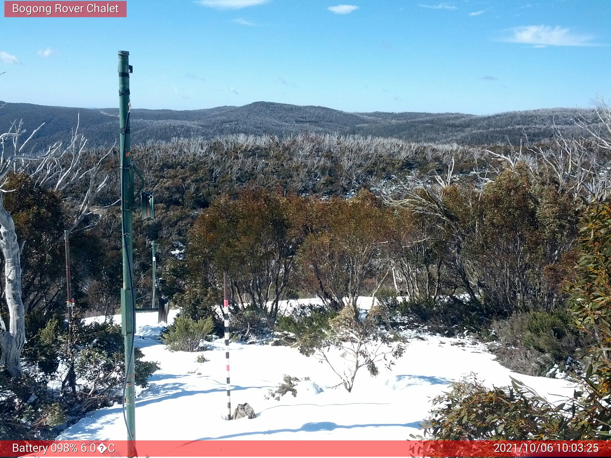 Bogong Web Cam 10:03am Wednesday 6th of October 2021