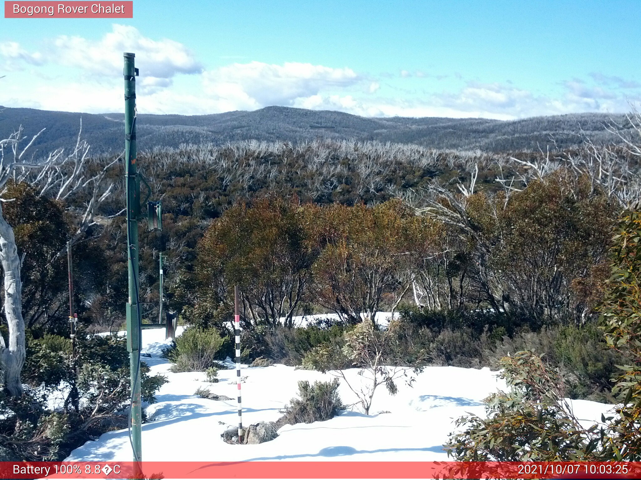 Bogong Web Cam 10:03am Thursday 7th of October 2021