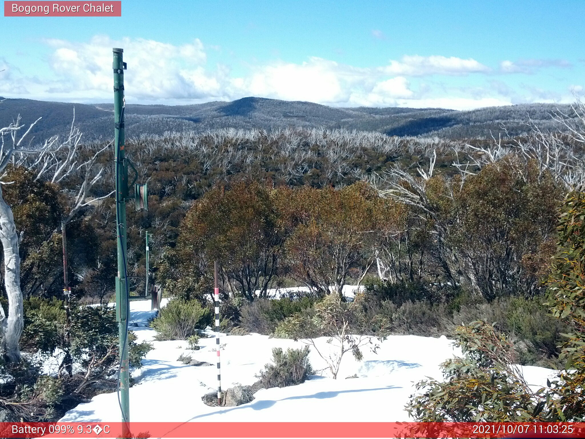 Bogong Web Cam 11:03am Thursday 7th of October 2021