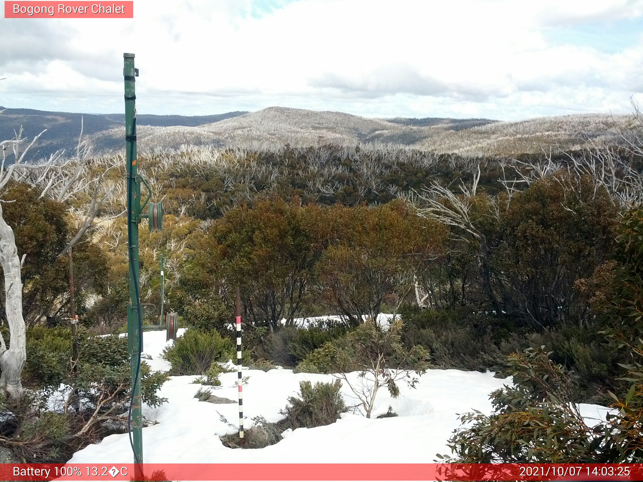 Bogong Web Cam 2:03pm Thursday 7th of October 2021